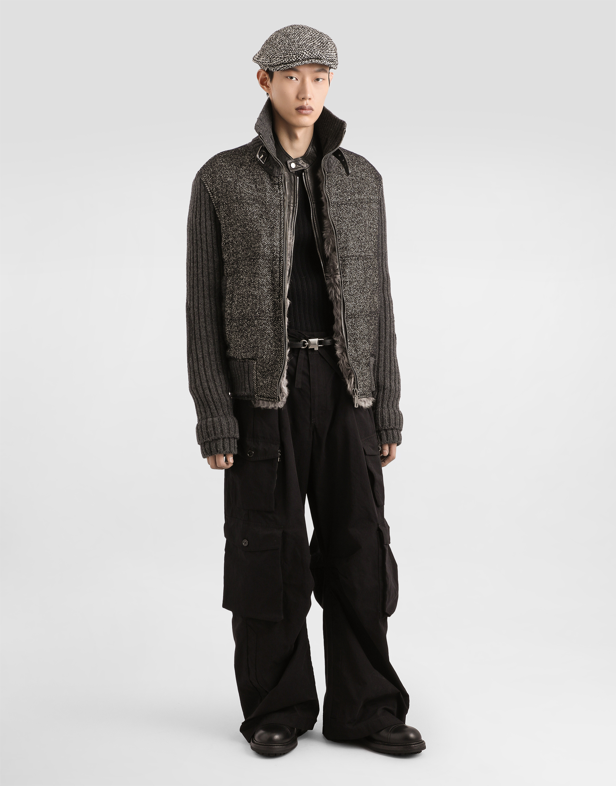 Wool pullover
