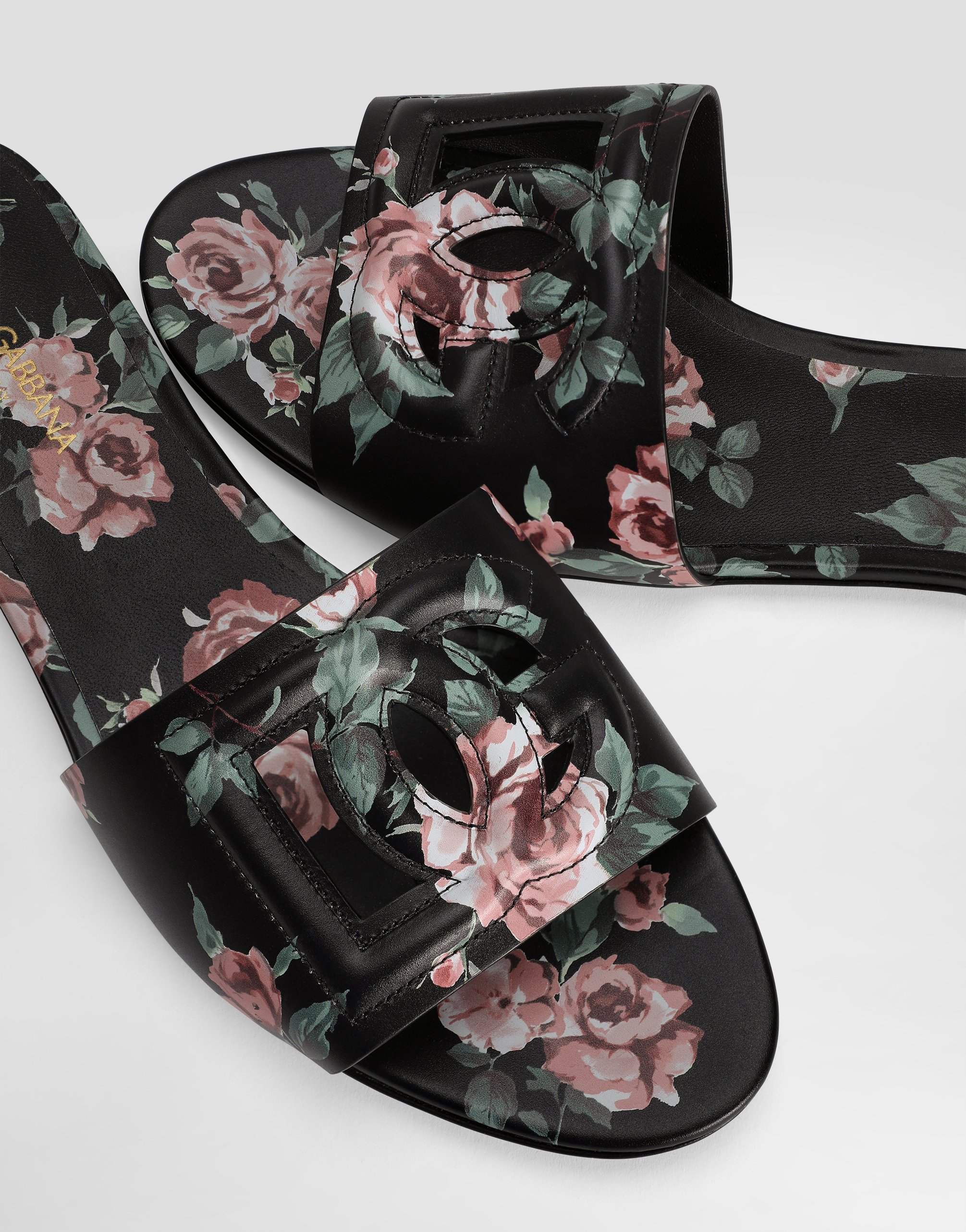Calfskin flat slippers with rose print