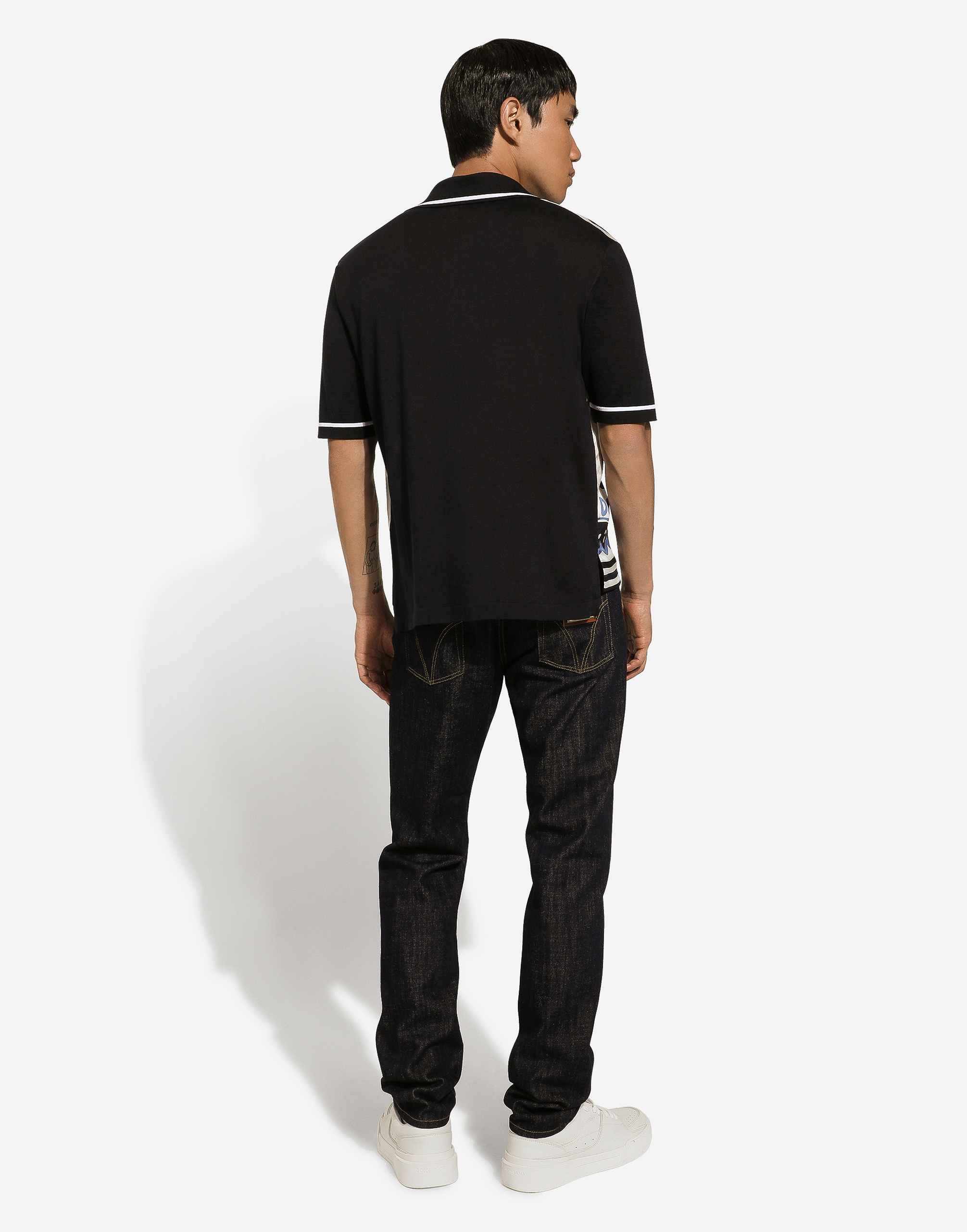 Dolce & Gabbana Logo Plaque Straight-legged Jeans In Blue
