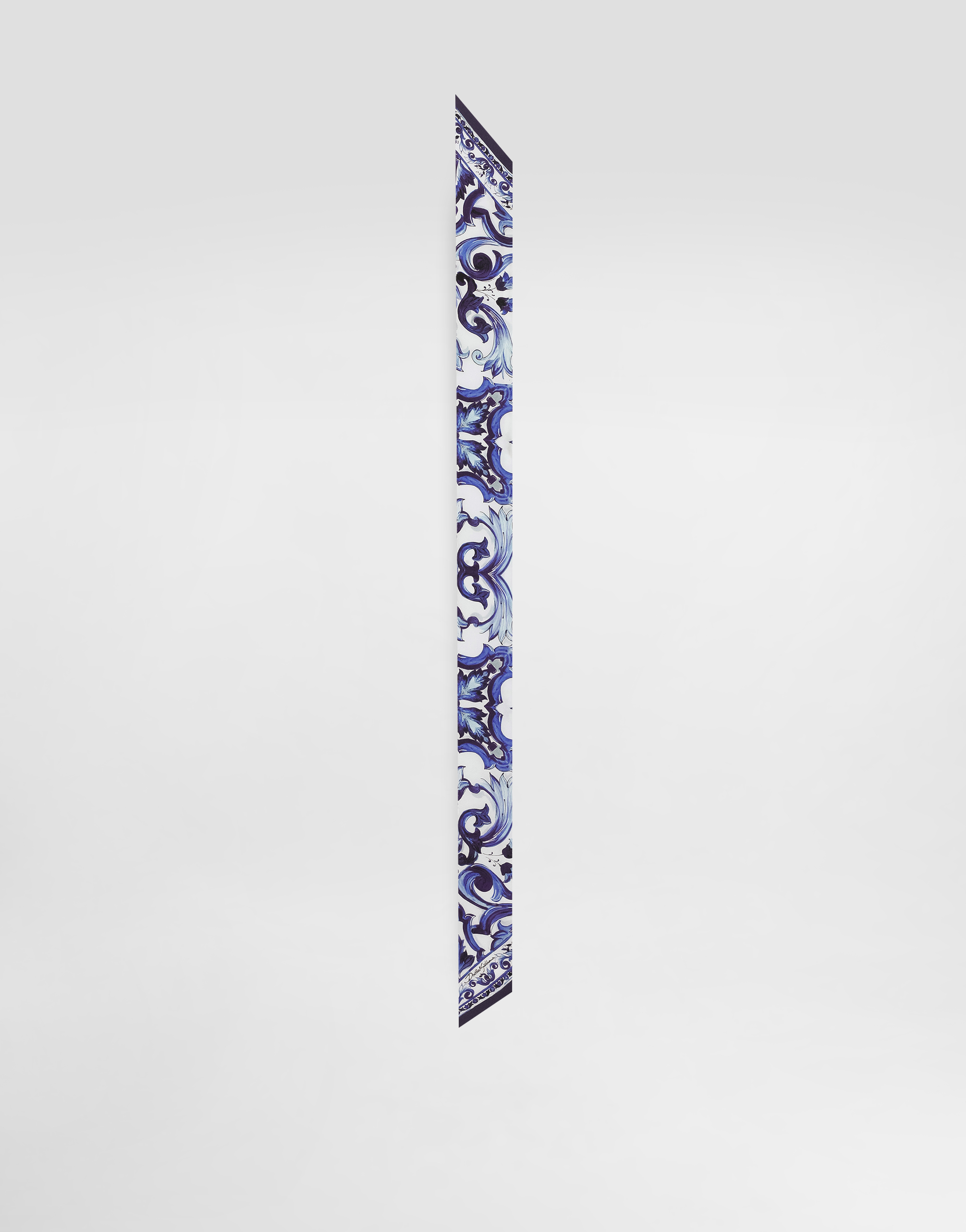  Dolce & Gabbana Dg Exclusive Dolce & Gabbana Majolica-print Silk Twill Bandeau - Woman Scarves And Silks White Onesize 