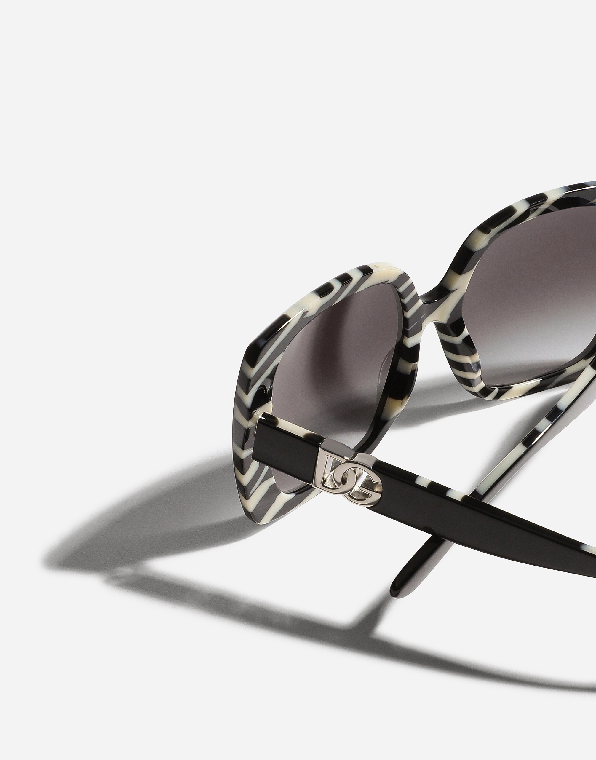 Dolce & Gabbana Dg Allure Sunglasses In Black On Zebra