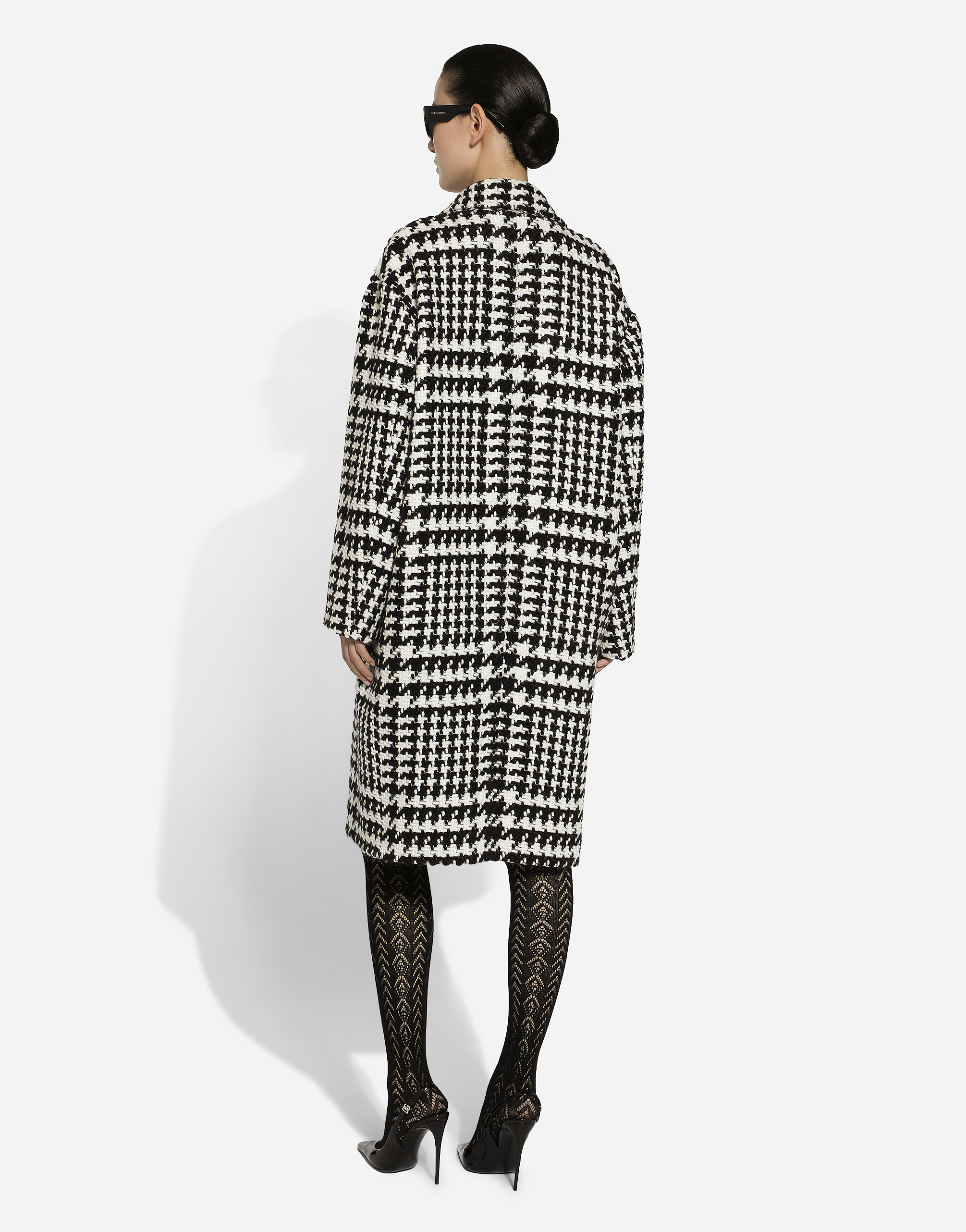 Shop Dolce & Gabbana Oversize Houndstooth Coat In マルチカラー