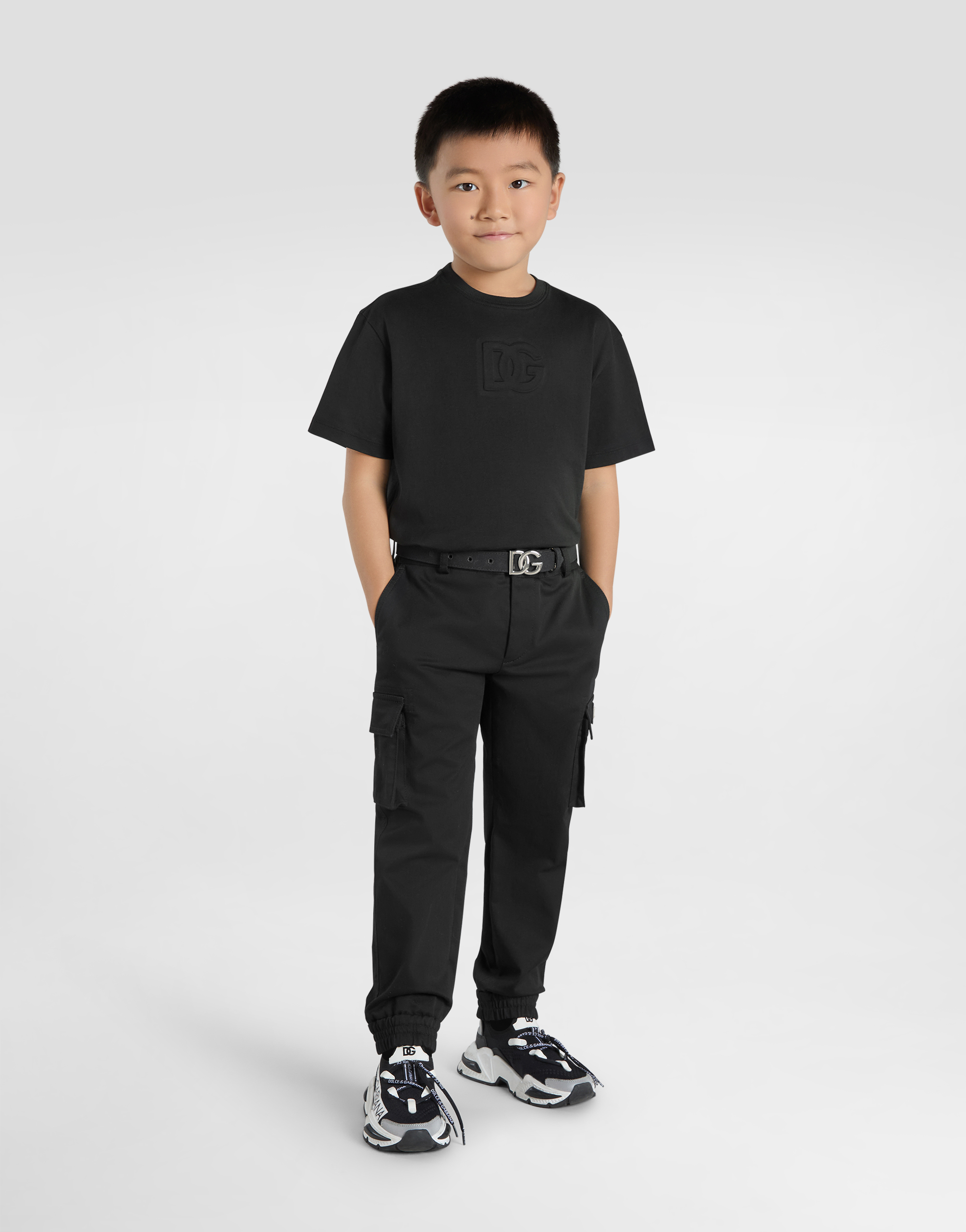  Dolce & Gabbana Dolce & Gabbana Gabardine Cargo Pants With Branded Metal Tag - Man Trousers And Shorts Black 12+ Years 