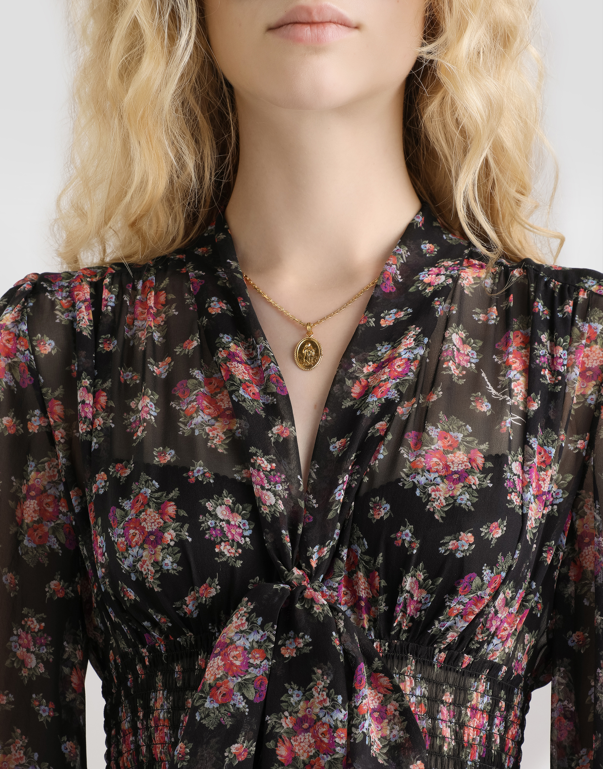 Small flower bouquets-print chiffon dress