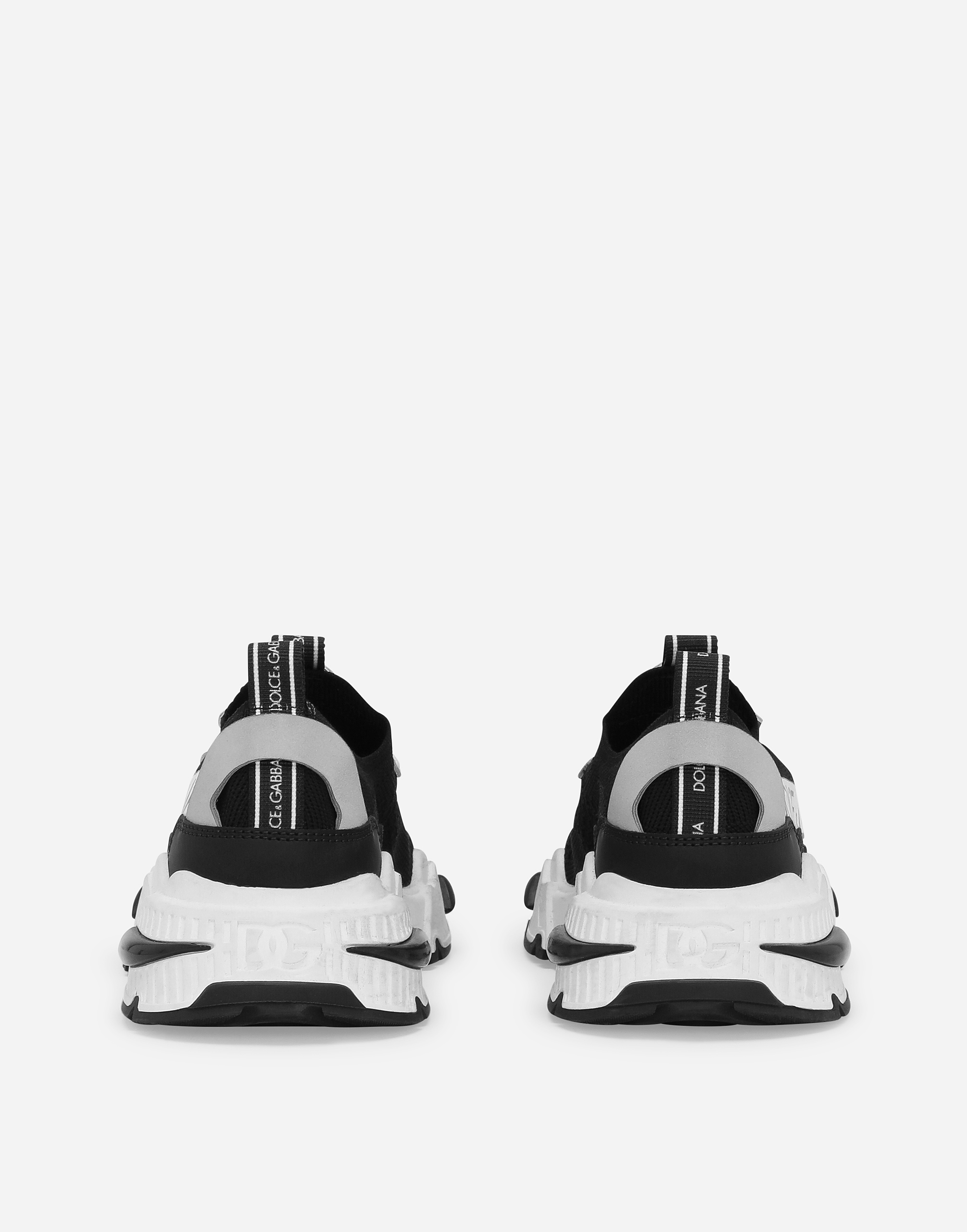 Dolce & Gabbana Airmaster Sneakers In Black