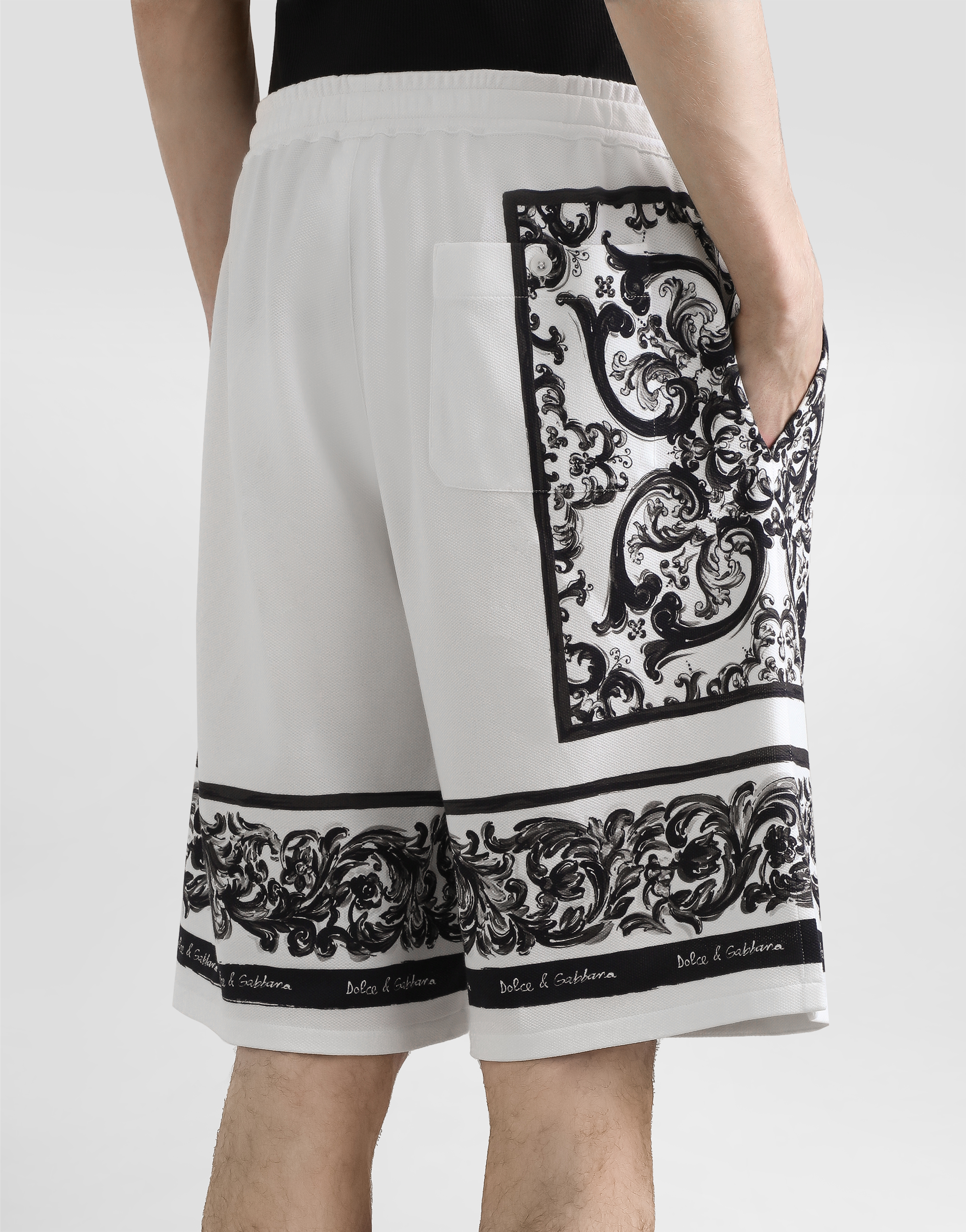 Dolce & Gabbana Majolica-print Knee Length Bermuda Shorts With Side And Back Pockets In White