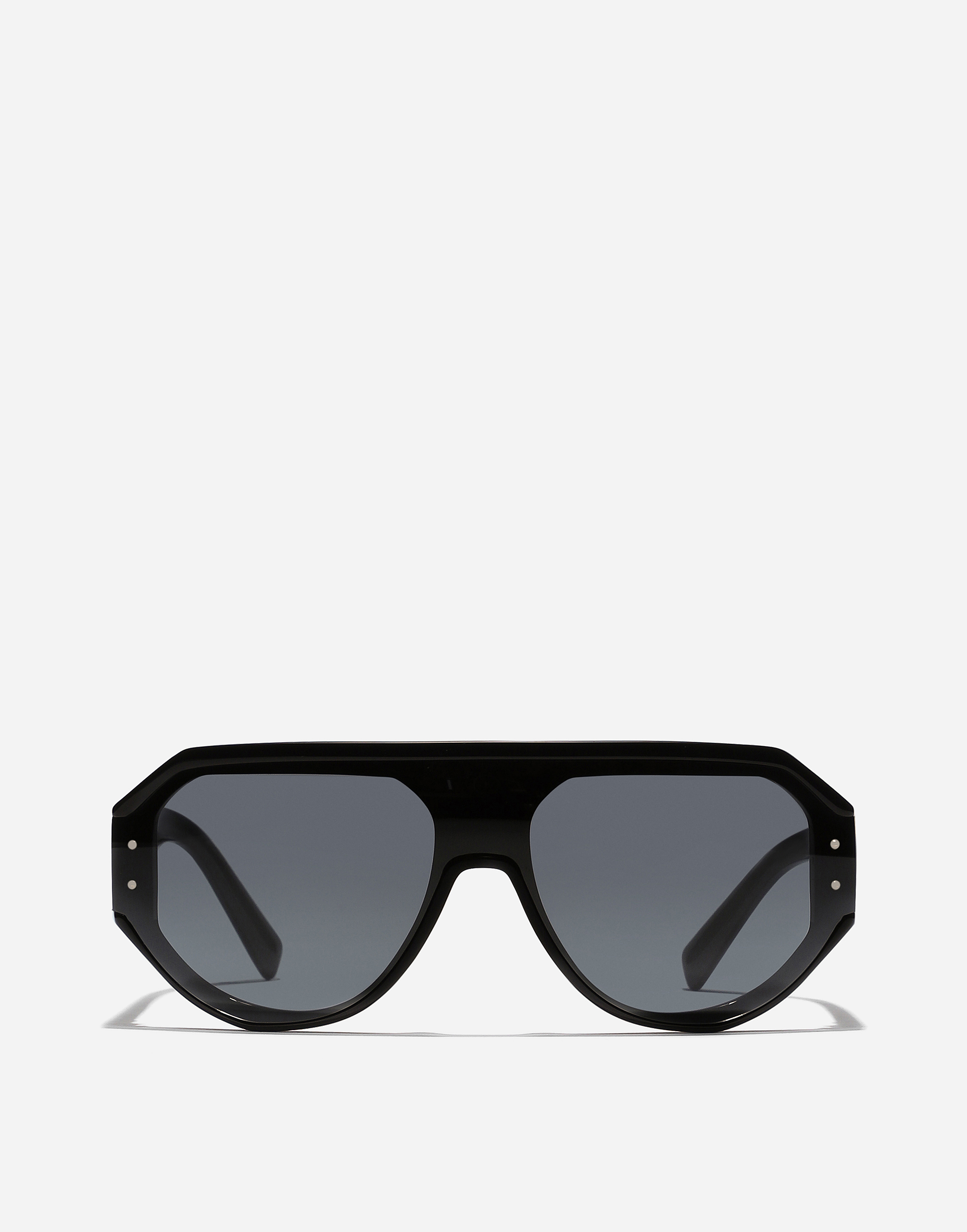 Dolce & Gabbana Dg Logo Plaque Sunglasses In Black