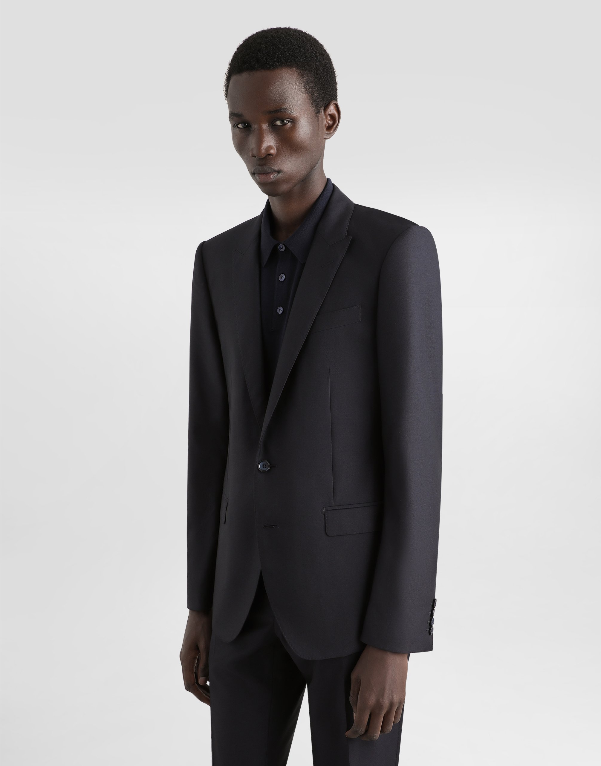 Single-breasted suit wool and silk