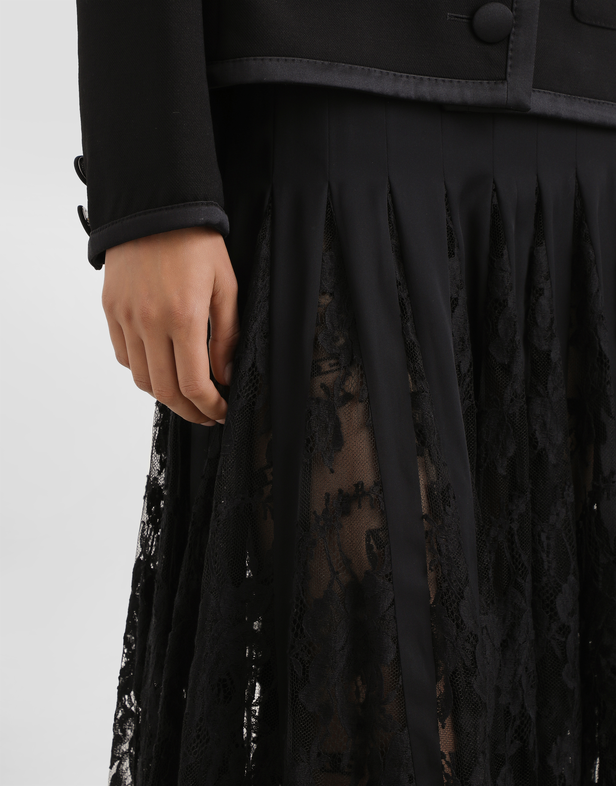 Charmeuse skirt with lace