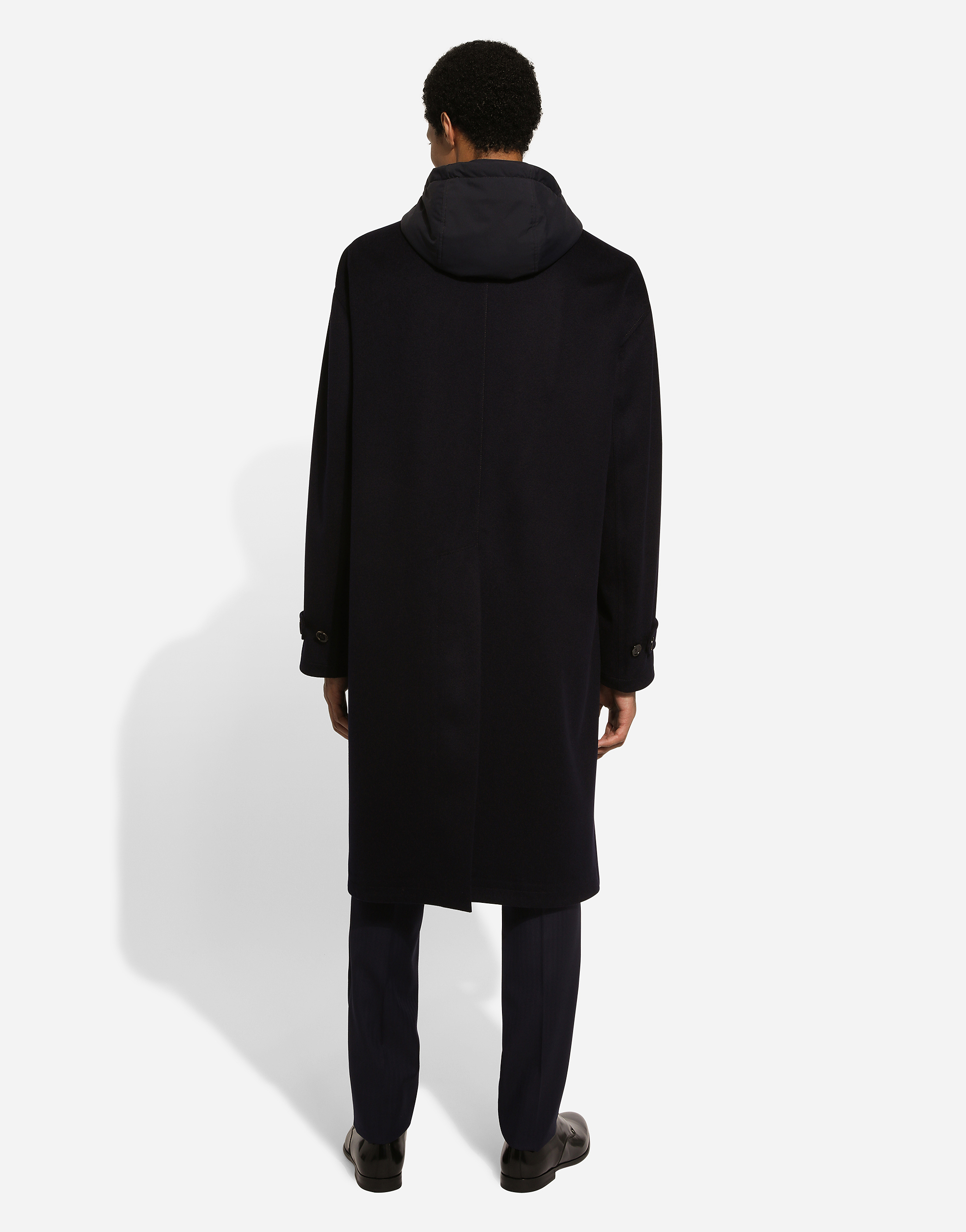 Cashmere single-breasted coat with hood