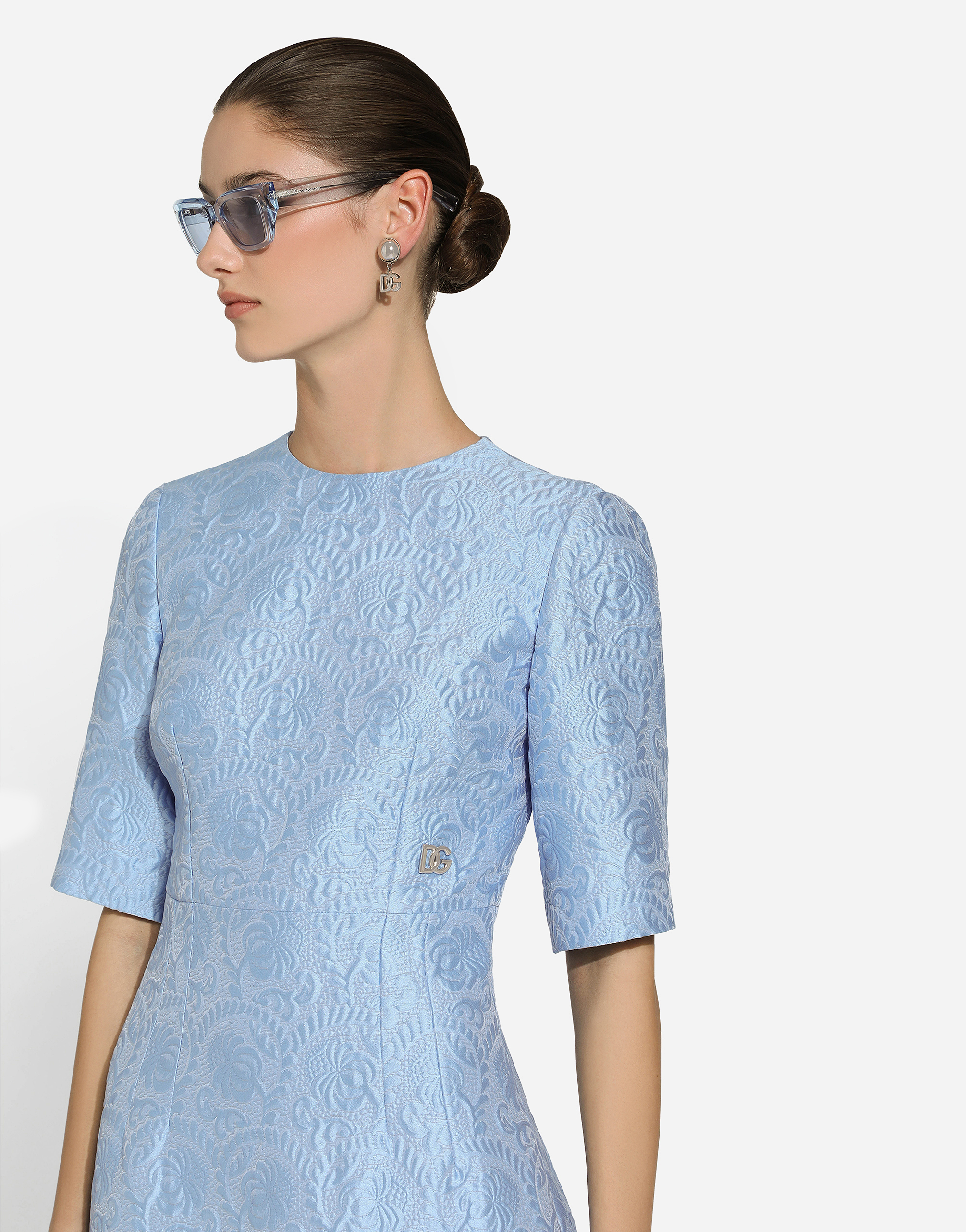 Dolce & Gabbana Floral Jacquard Matelasse Mini Dress With Dg Pin In Purple