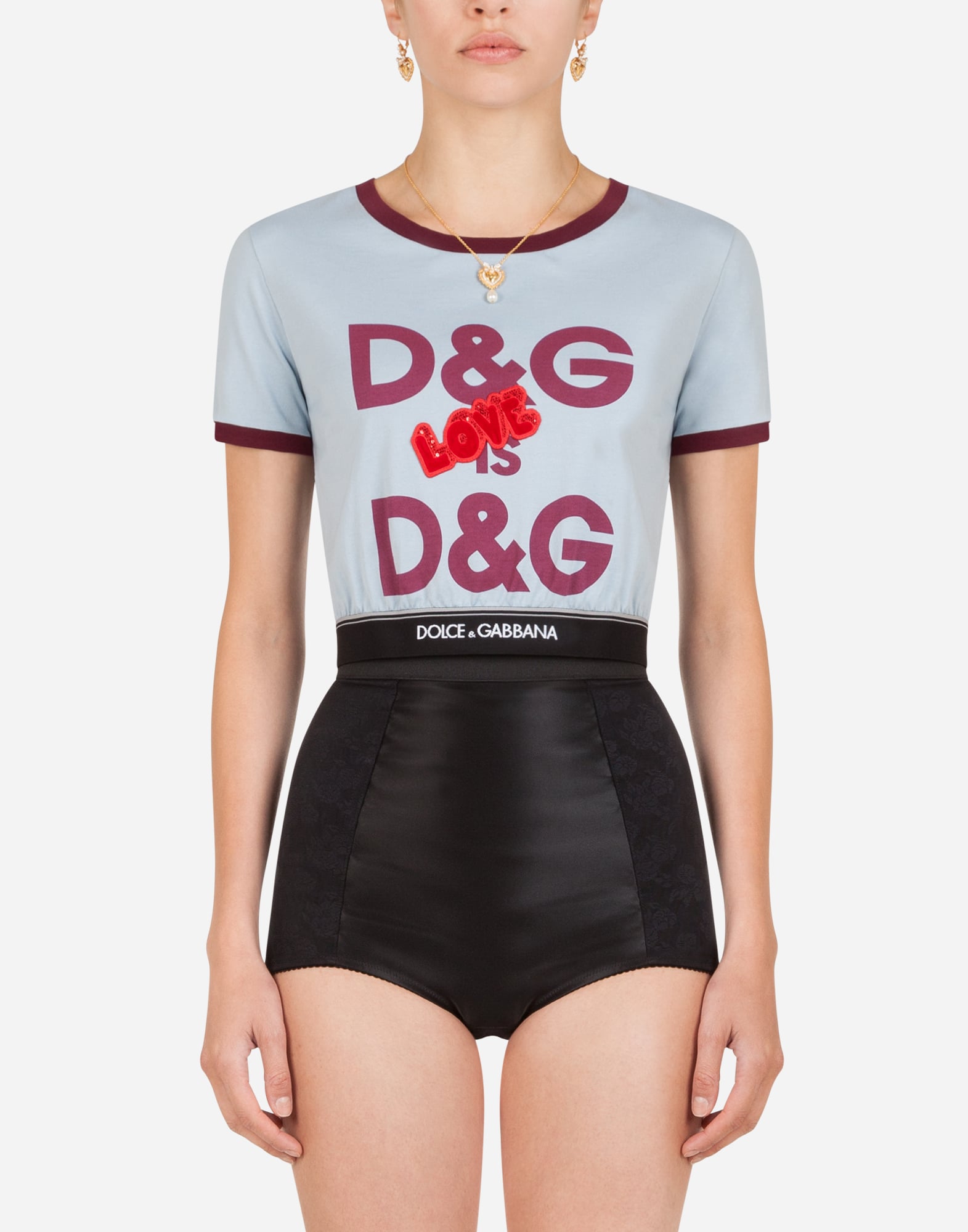 Printed jersey t-shirt with patch embellishment