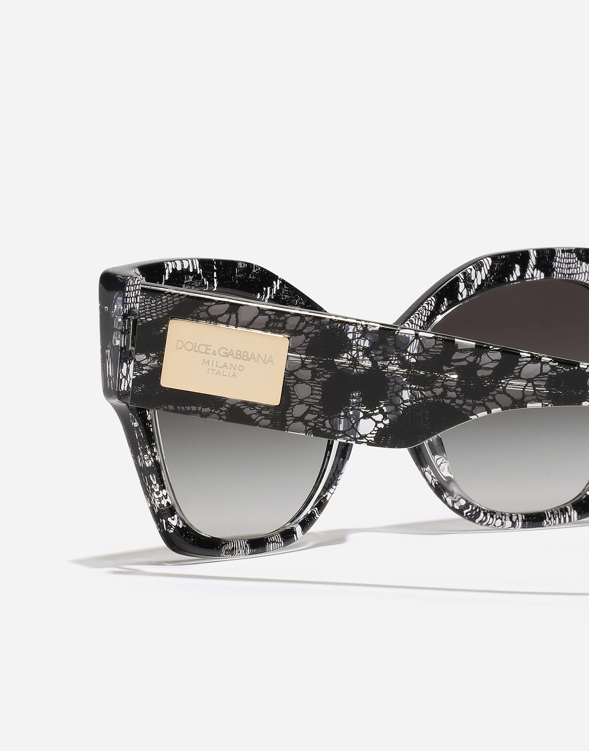 Dolce & Gabbana Dg Logo Plaque Sunglasses In Black Lace