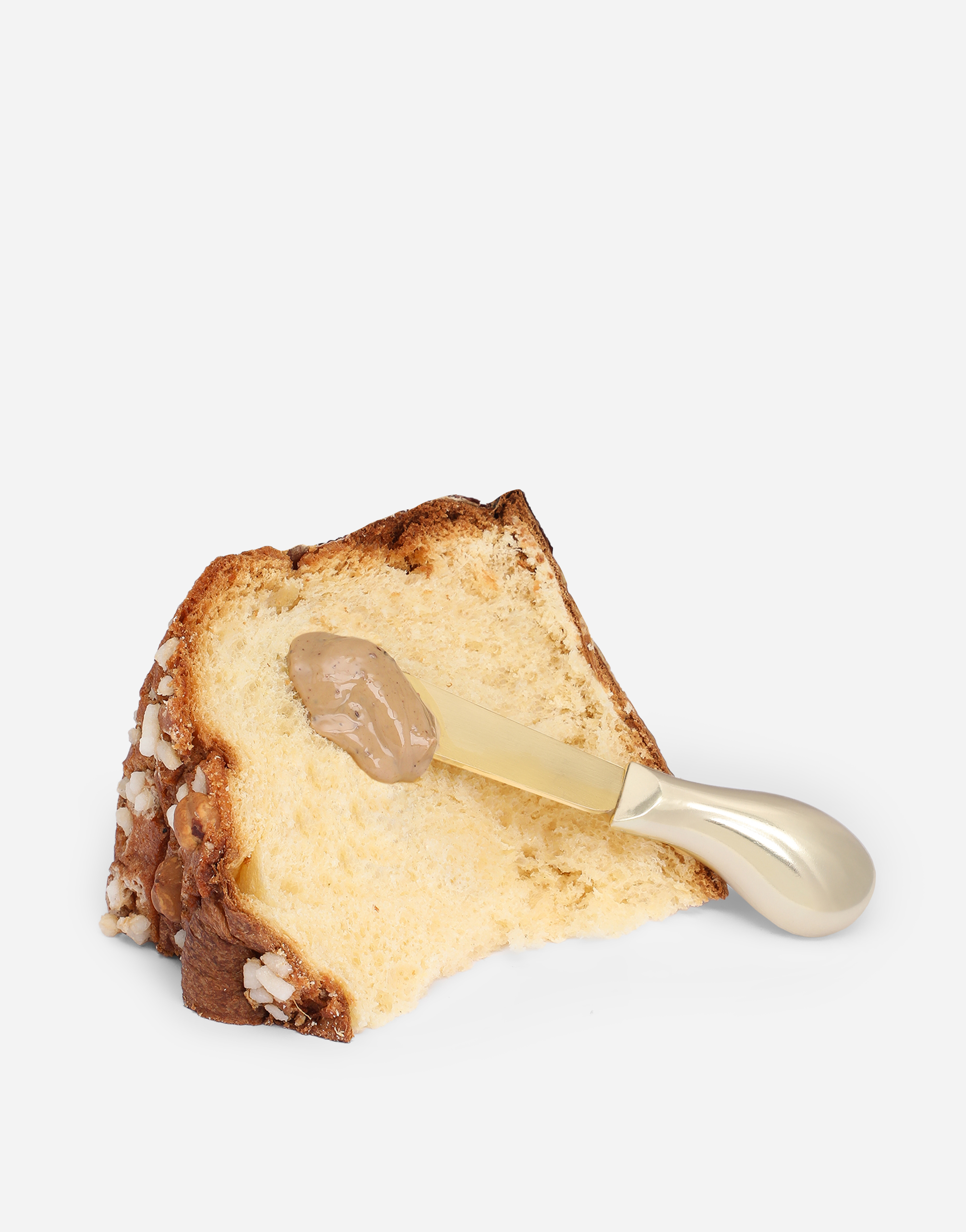 Panettone with Sicilian Hazelnuts with a velvety Sicilian Manna cream