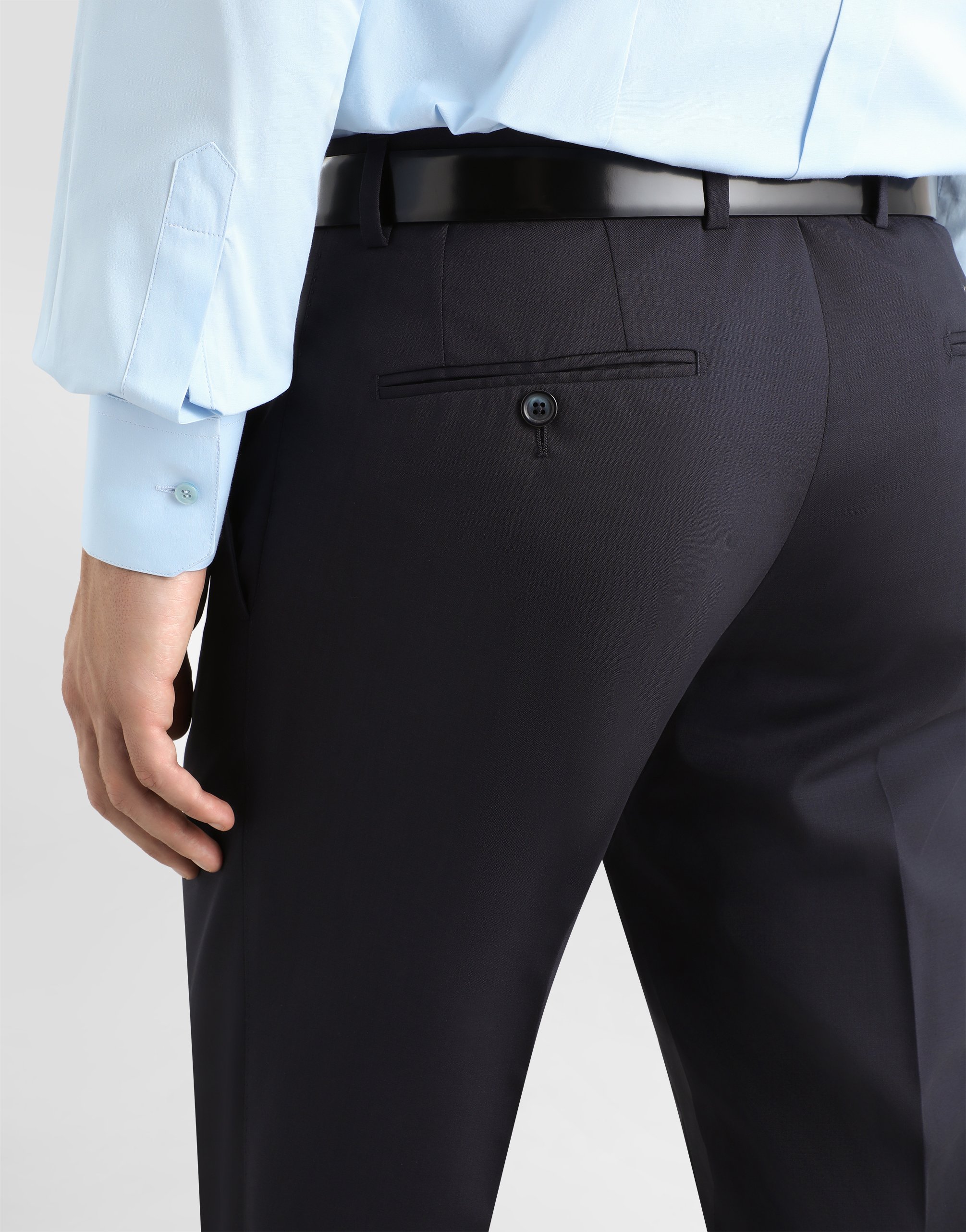 Stretch wool Martini-fit suit