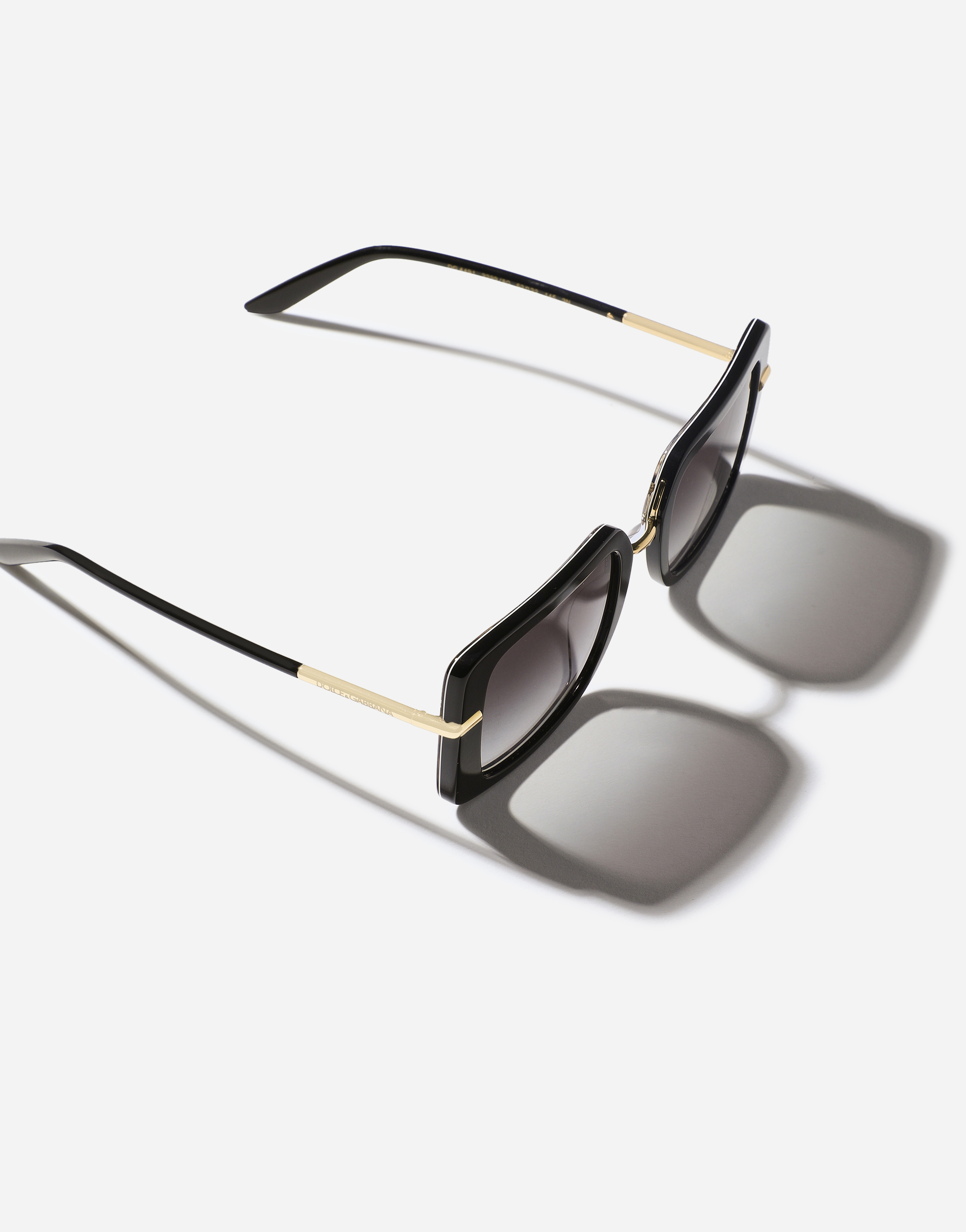 Dolce & Gabbana Dna Sunglasses In Black On Leo Print
