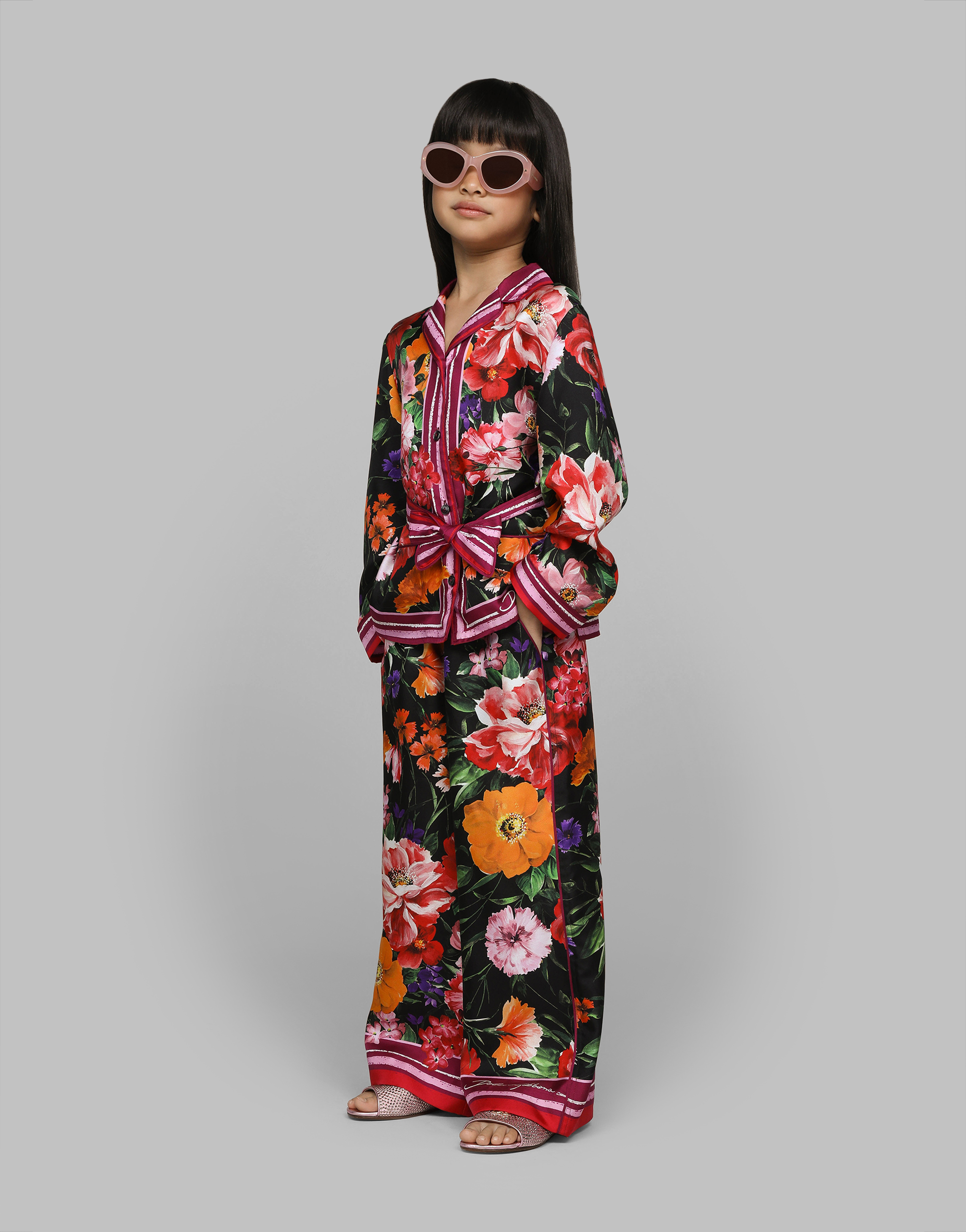Twill shirt with floral print over a black background