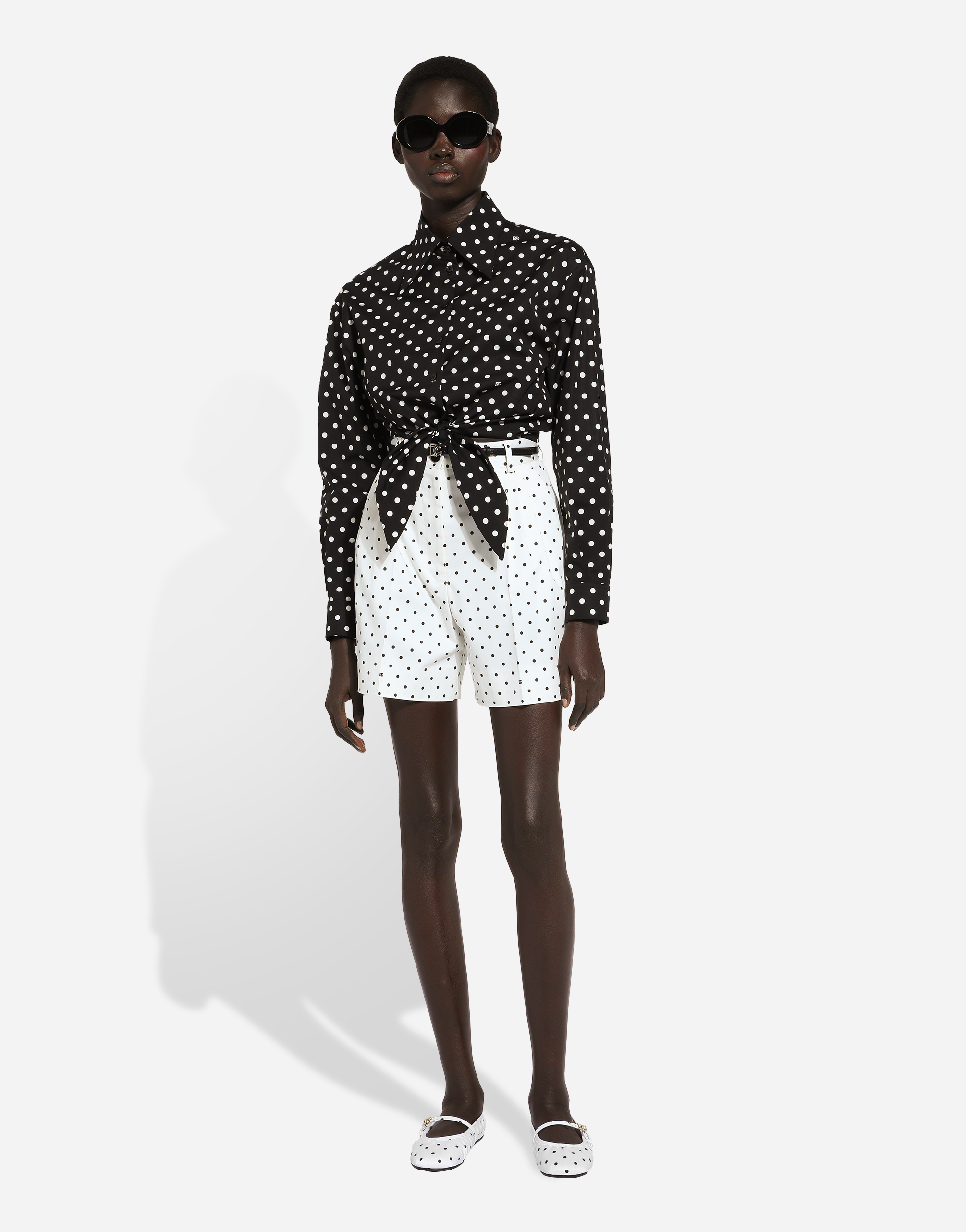 Shop Dolce & Gabbana Cropped Cotton Poplin Shirt With Knot Detail And Polka-dot Print In プリ