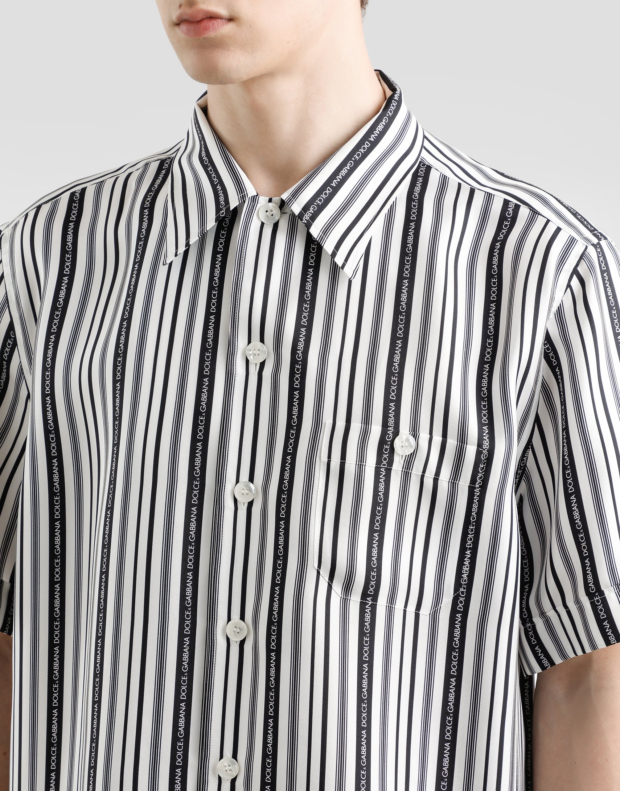 Silk shirt with tie print