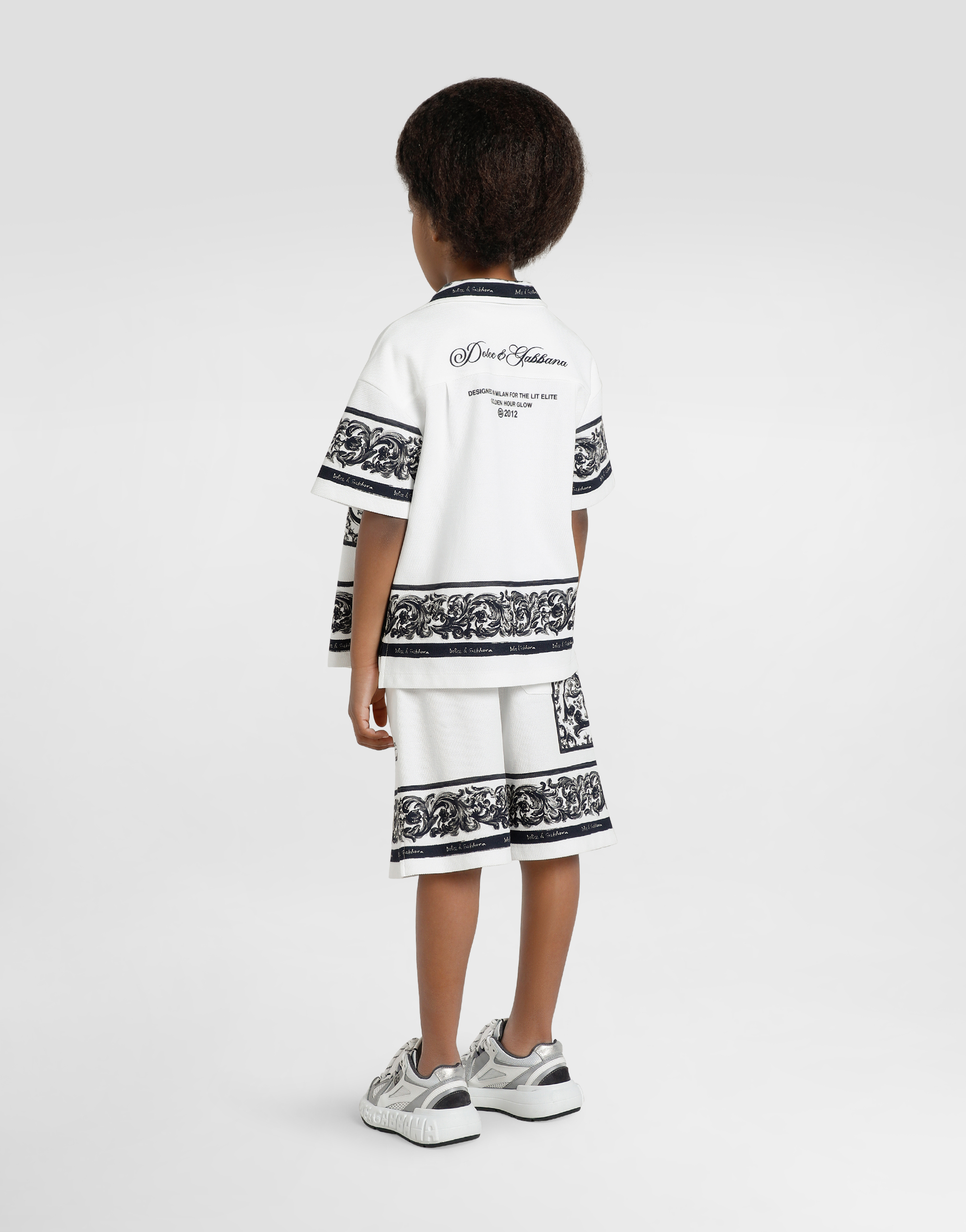 Dolce & Gabbana Majolica-print Knee Length Bermuda Shorts With Side And Back Pockets