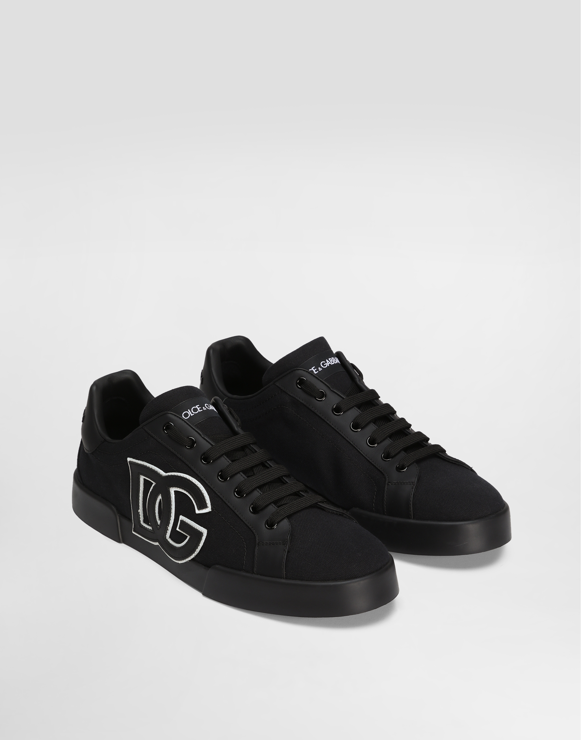 Dolce & Gabbana Sneakers With A Logo Patch In Black