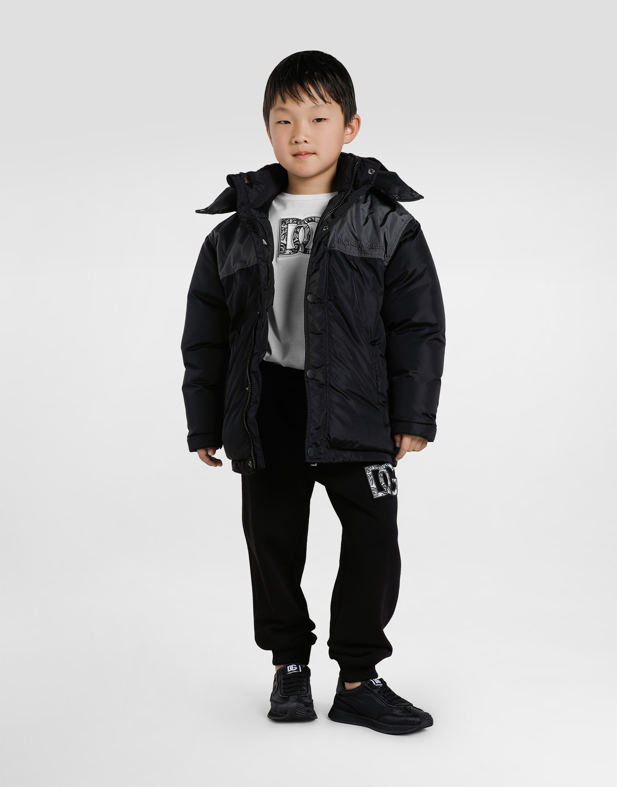 Dolce & Gabbana Logo-patch Sneakers In Black