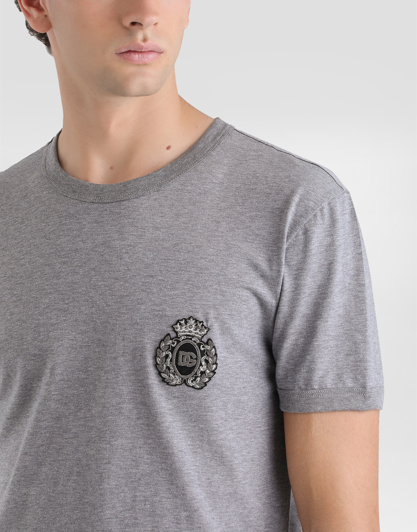 Cotton t-shirt with heraldic patch