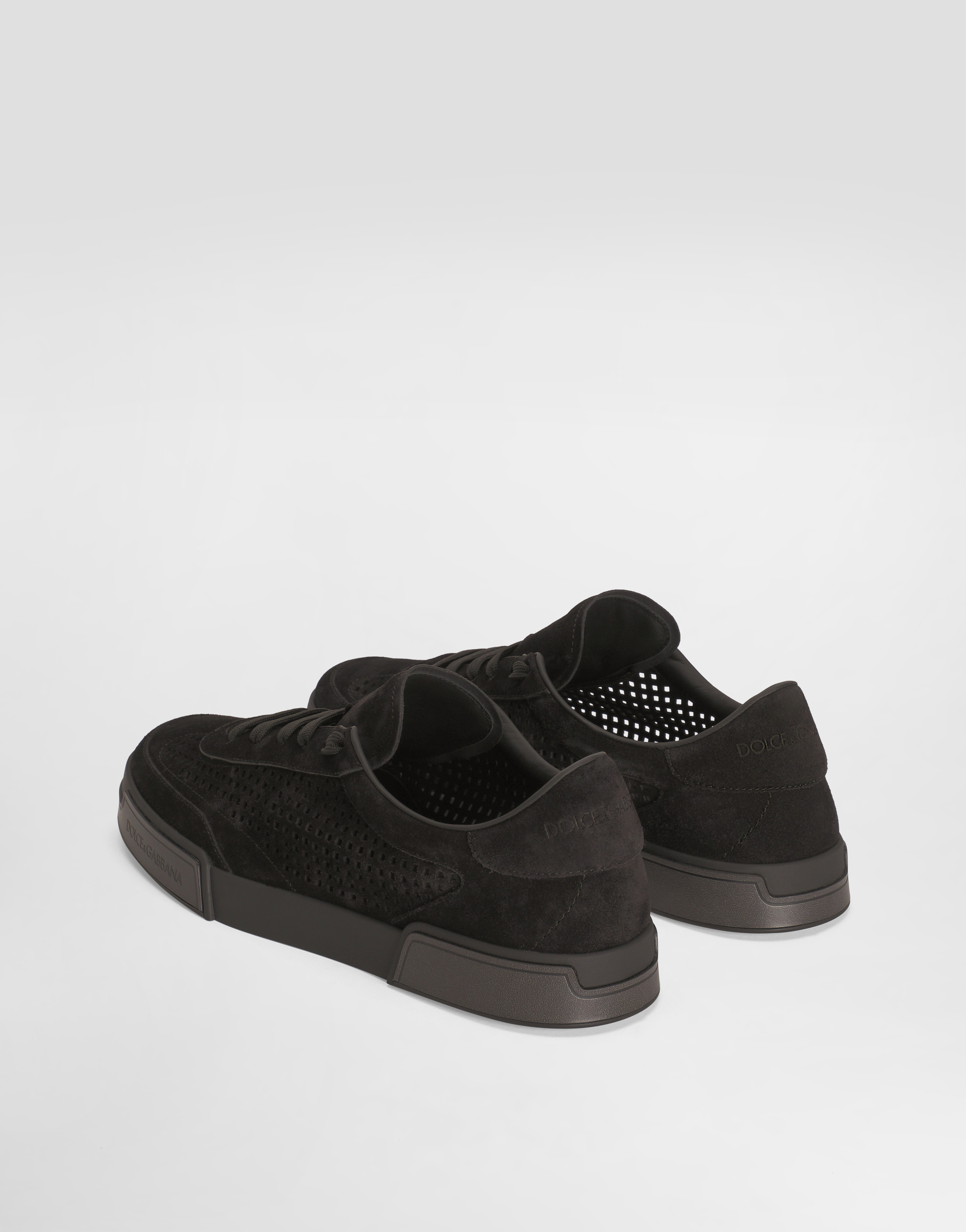 Dolce & Gabbana Round Toe Leather Low Top Sneakers In Nero/nero