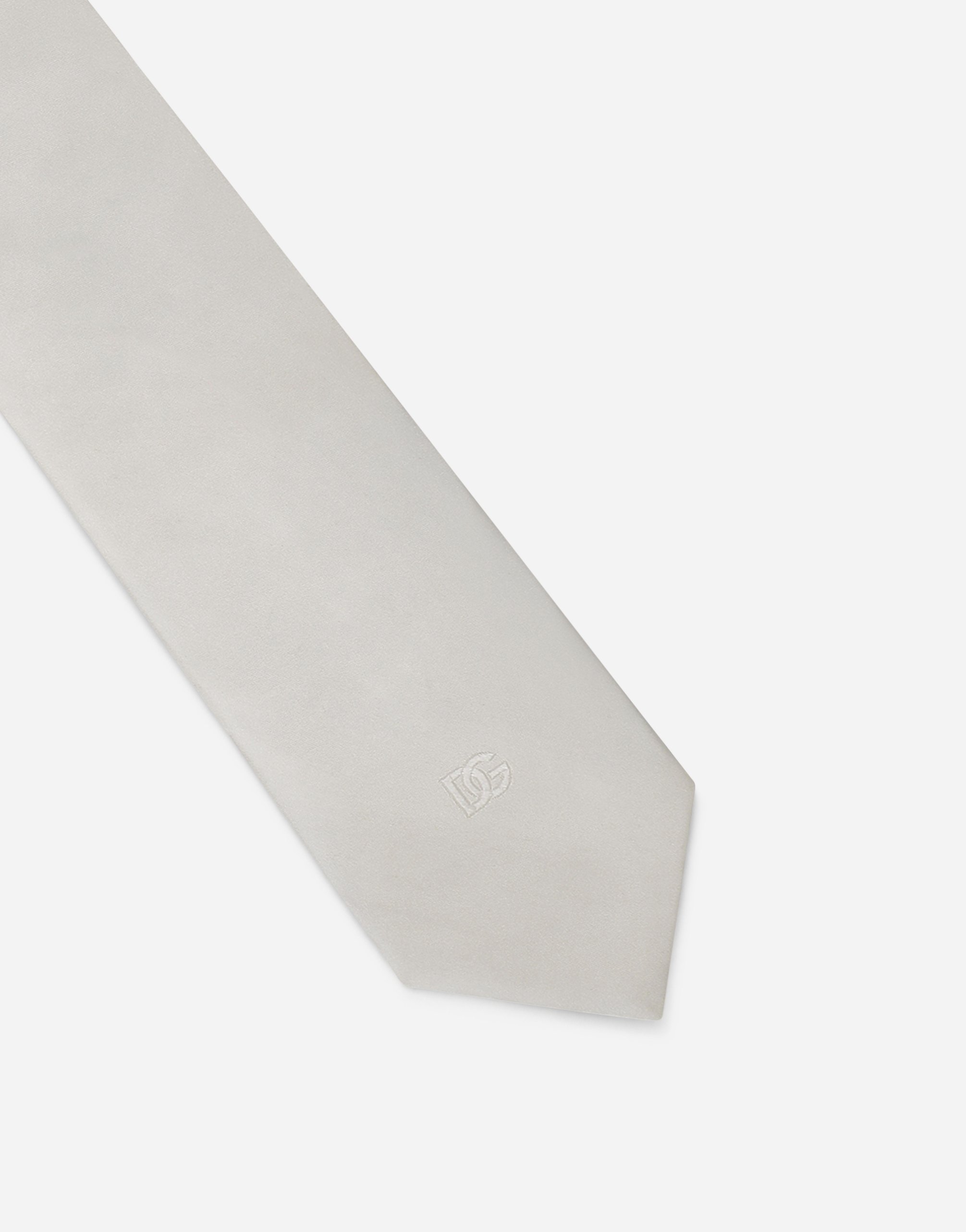 Silk tie with DG logo
