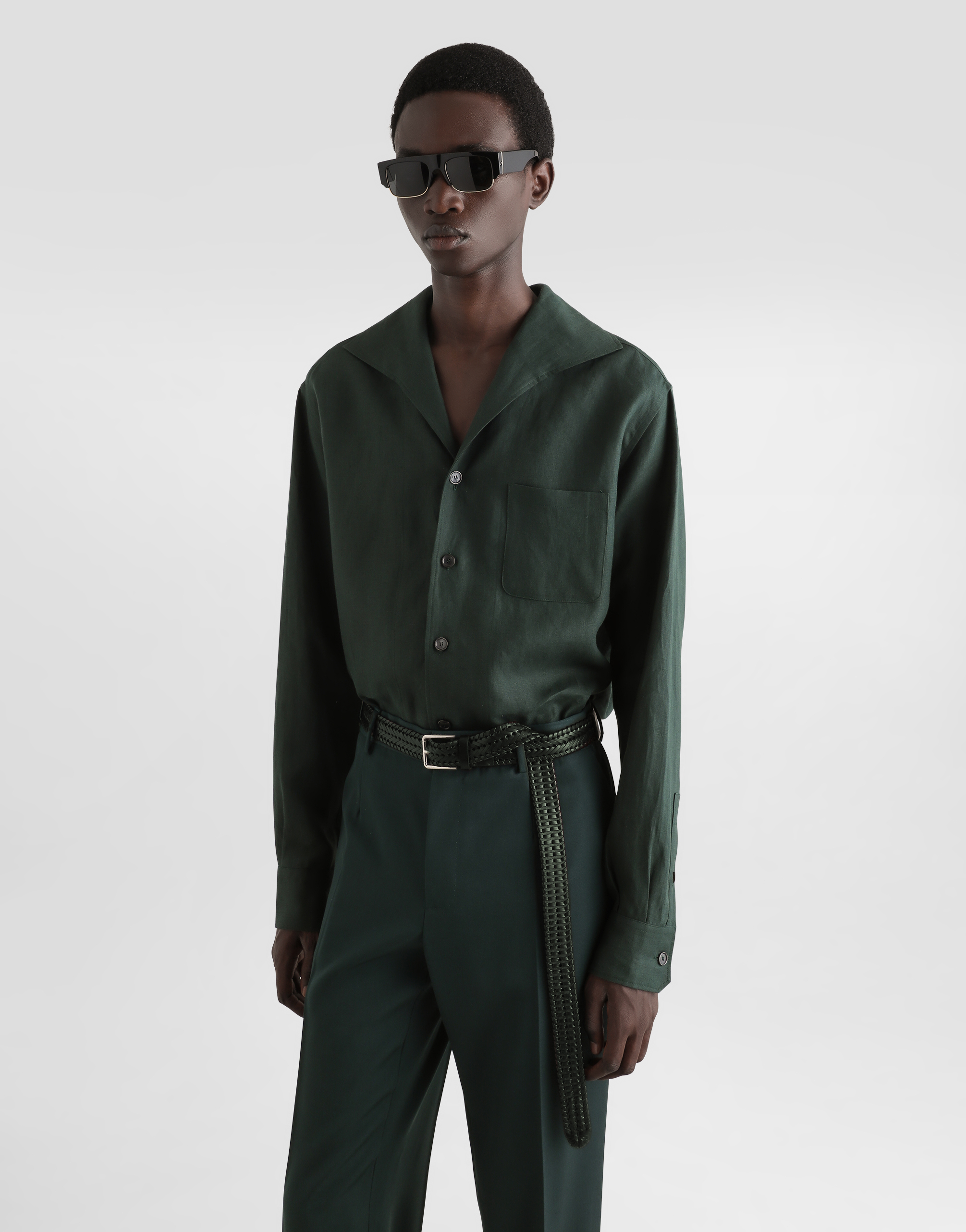 Long-sleeved linen shirt