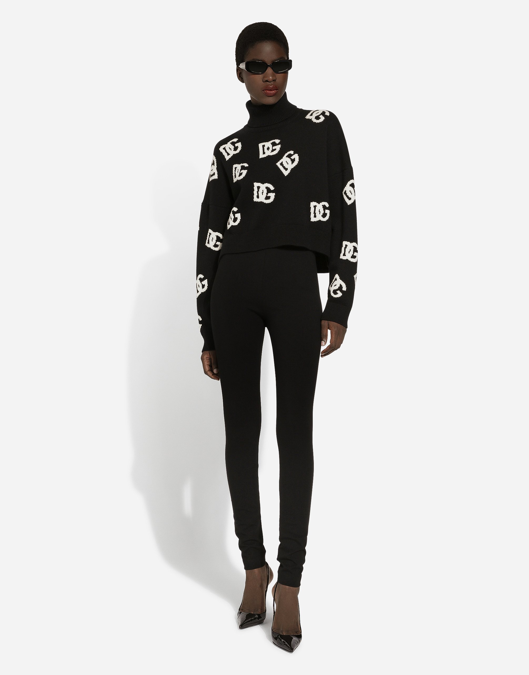 Shop Dolce & Gabbana Cropped Wool Sweater With Dg Logo Inlay In プリント