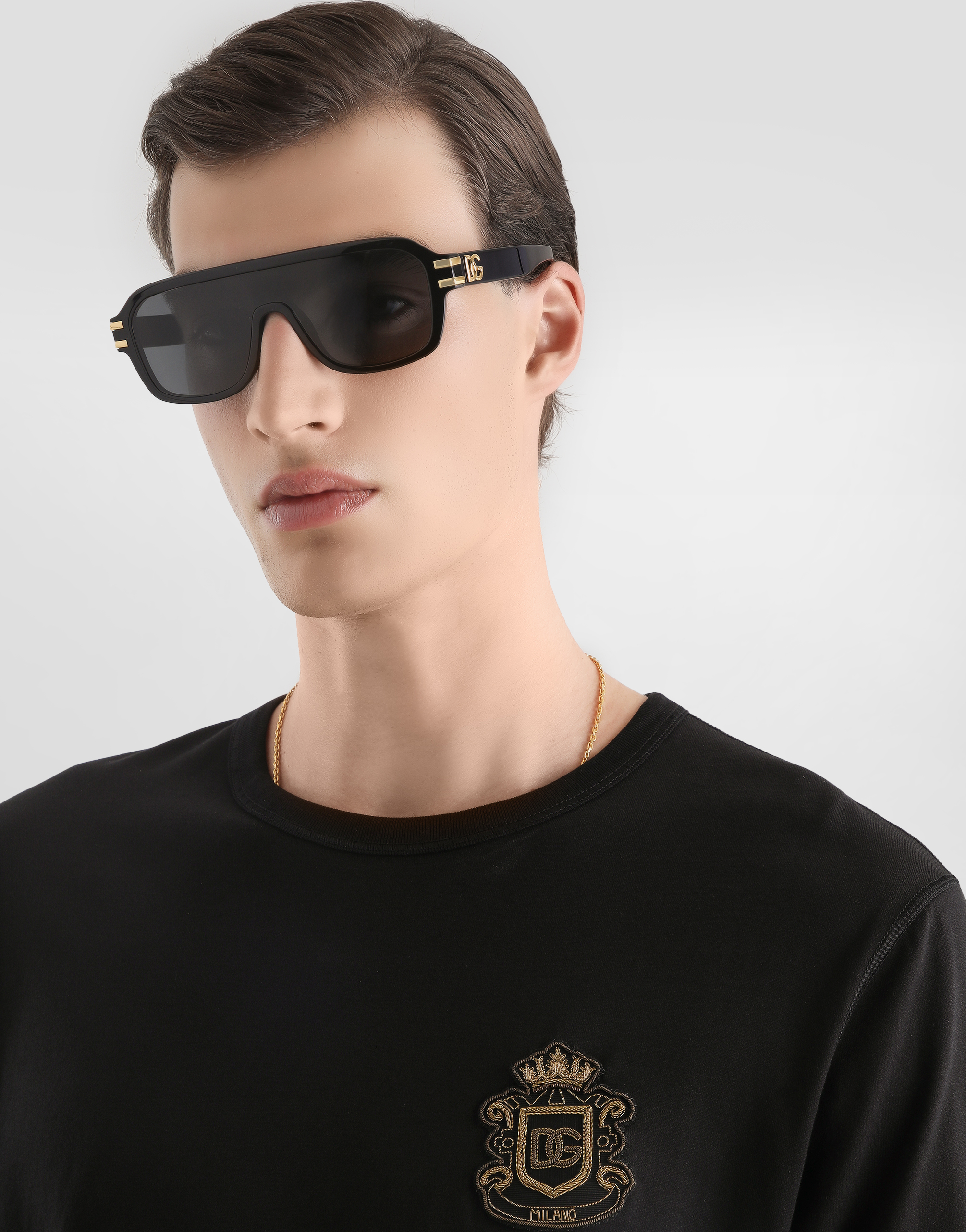 Cotton t-shirt with heraldic patch