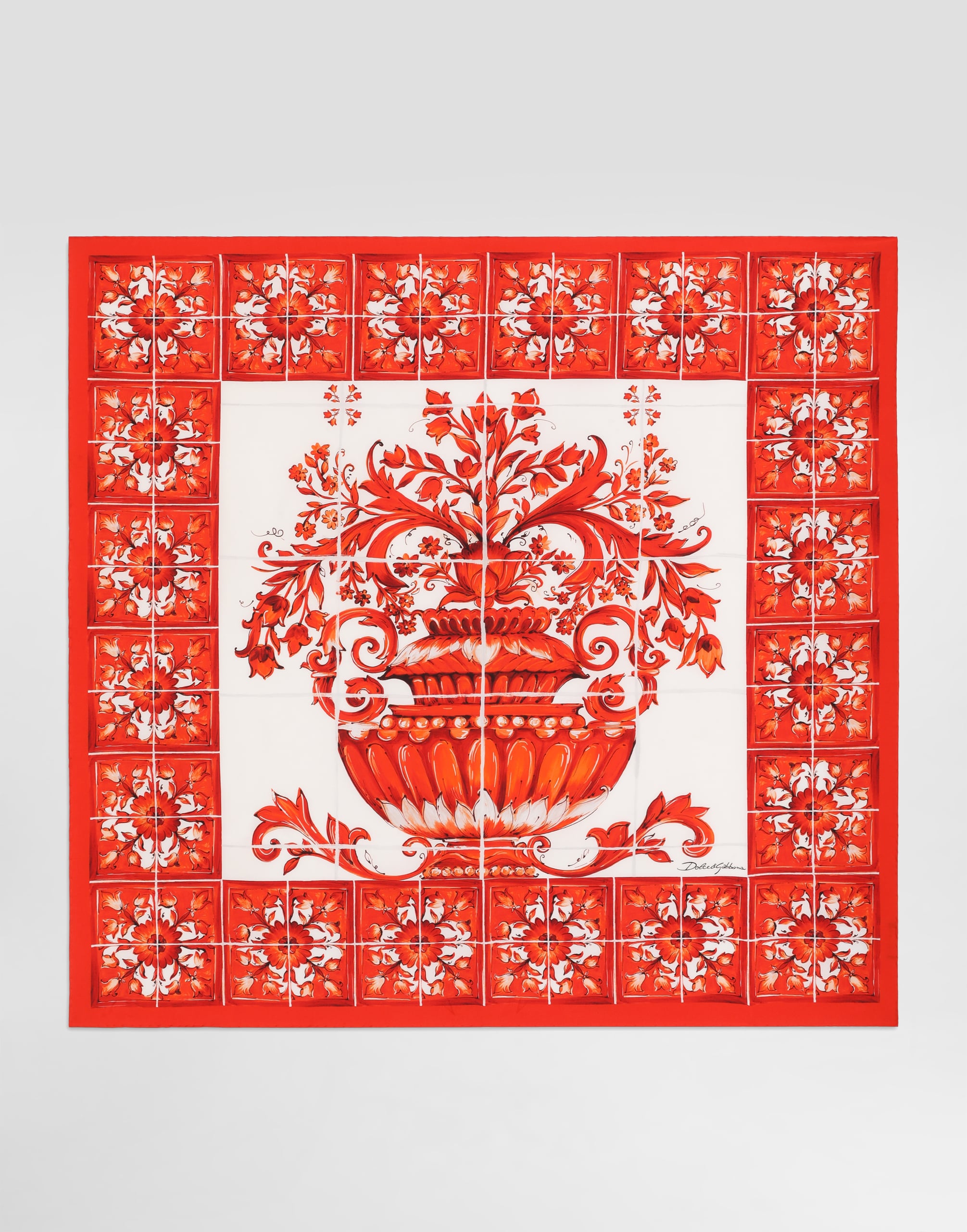 90x90 majolica-print silk twill scarf in Multicolor for Women