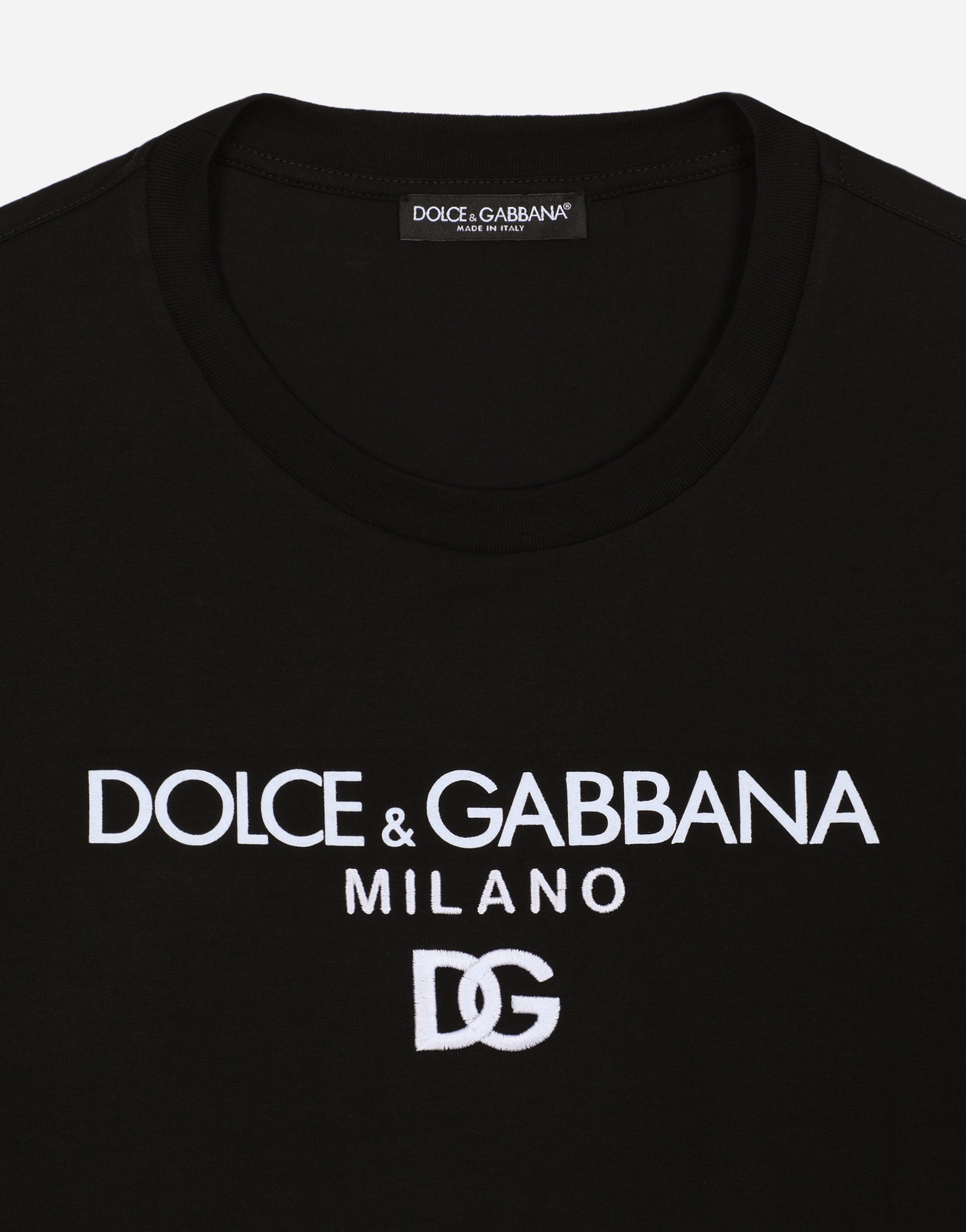 Shop Dolce & Gabbana T-shirt M/corta Giro In Black