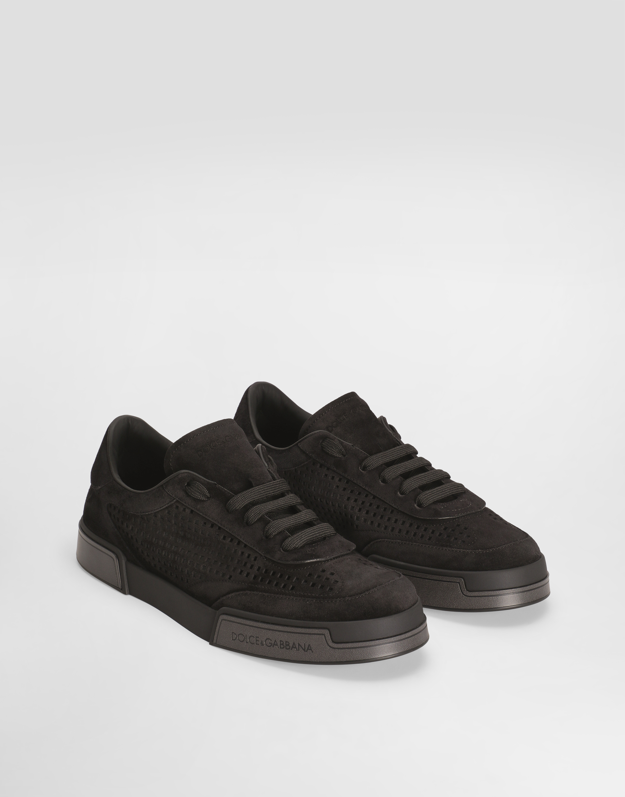 Dolce & Gabbana Round Toe Leather Low Top Sneakers In Nero/nero