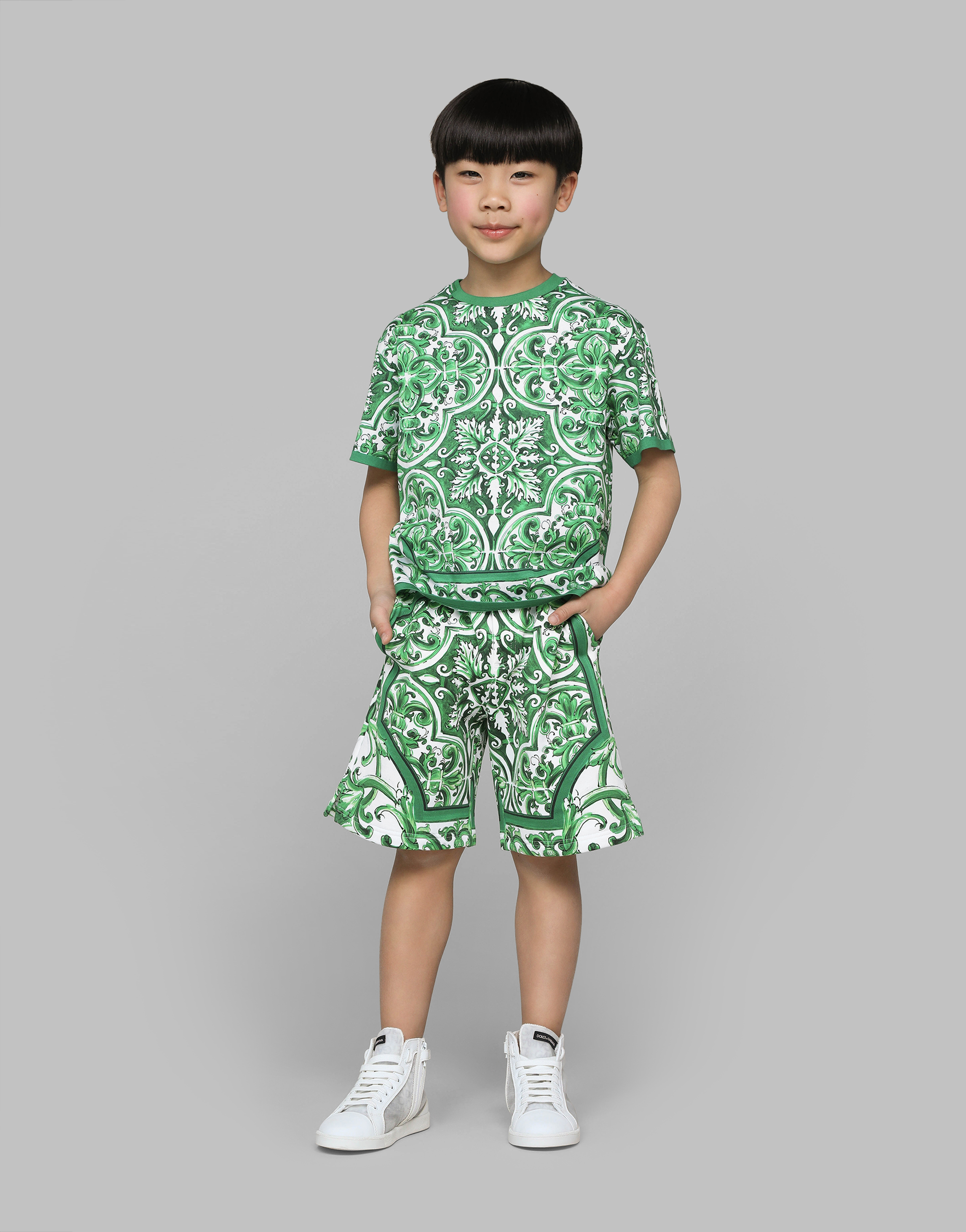Jersey shorts with green majolica print