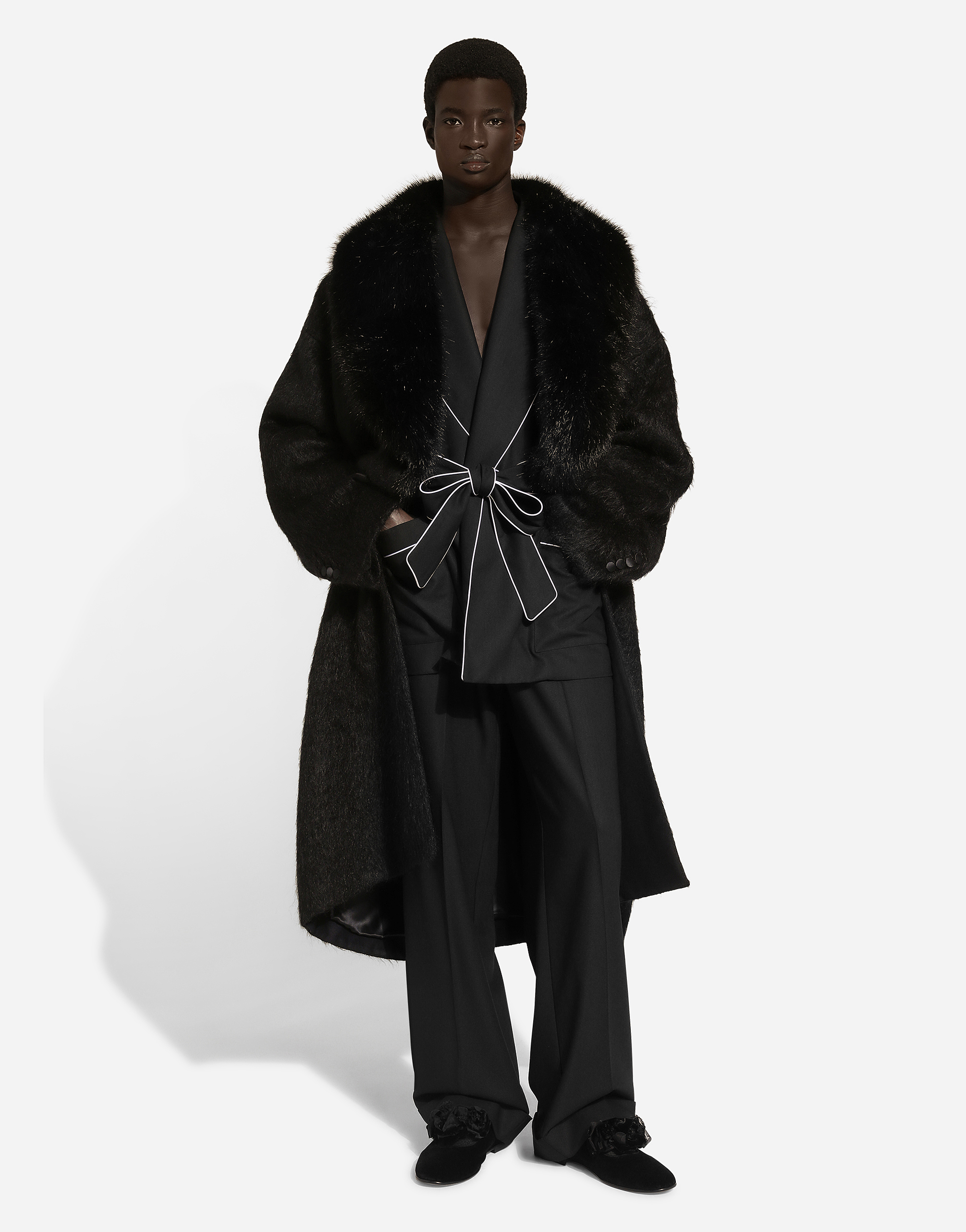 Dolce & Gabbana Cashmere Jogging Pants With Dg Logo In Black