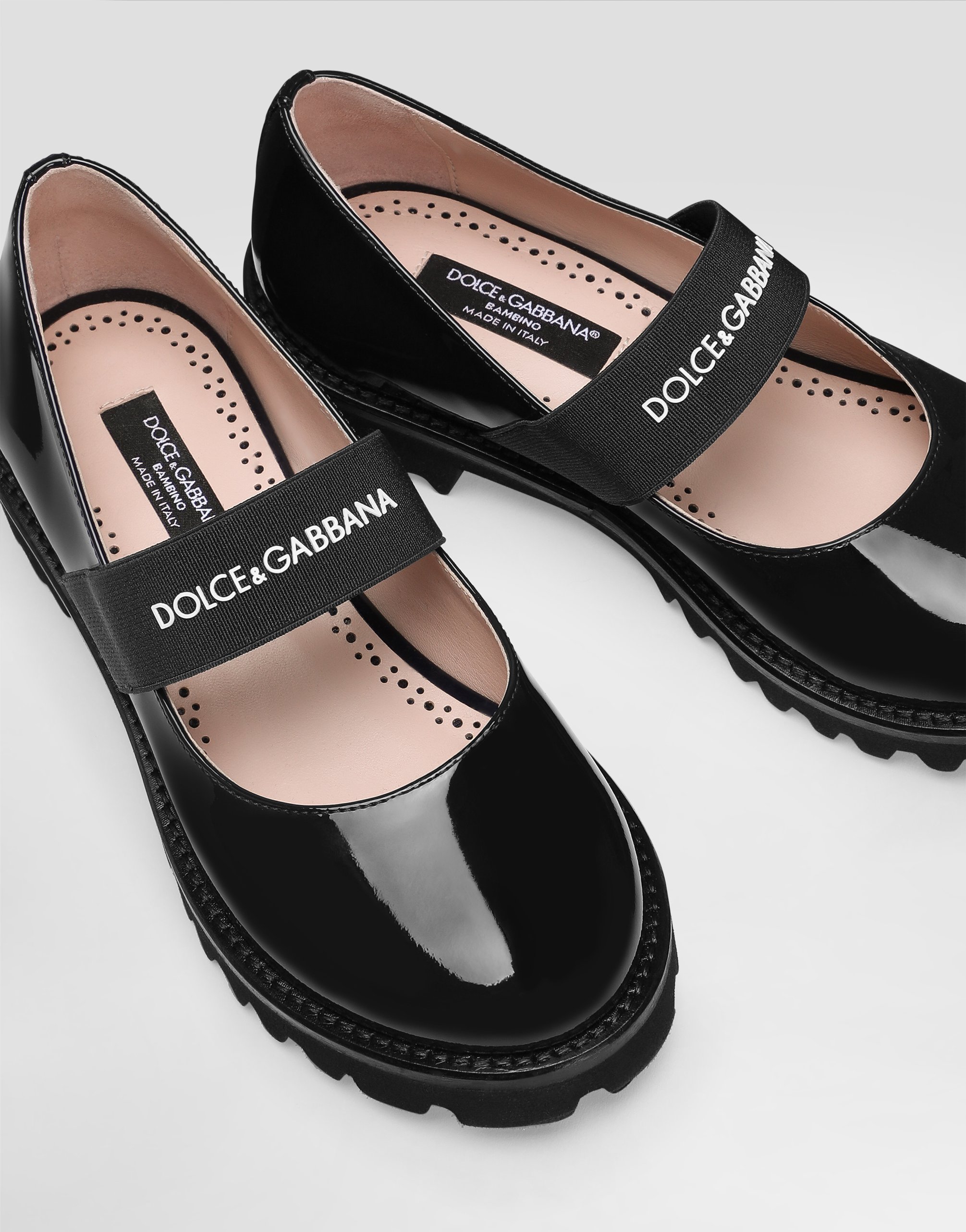Patent leather ballet flats with elastic