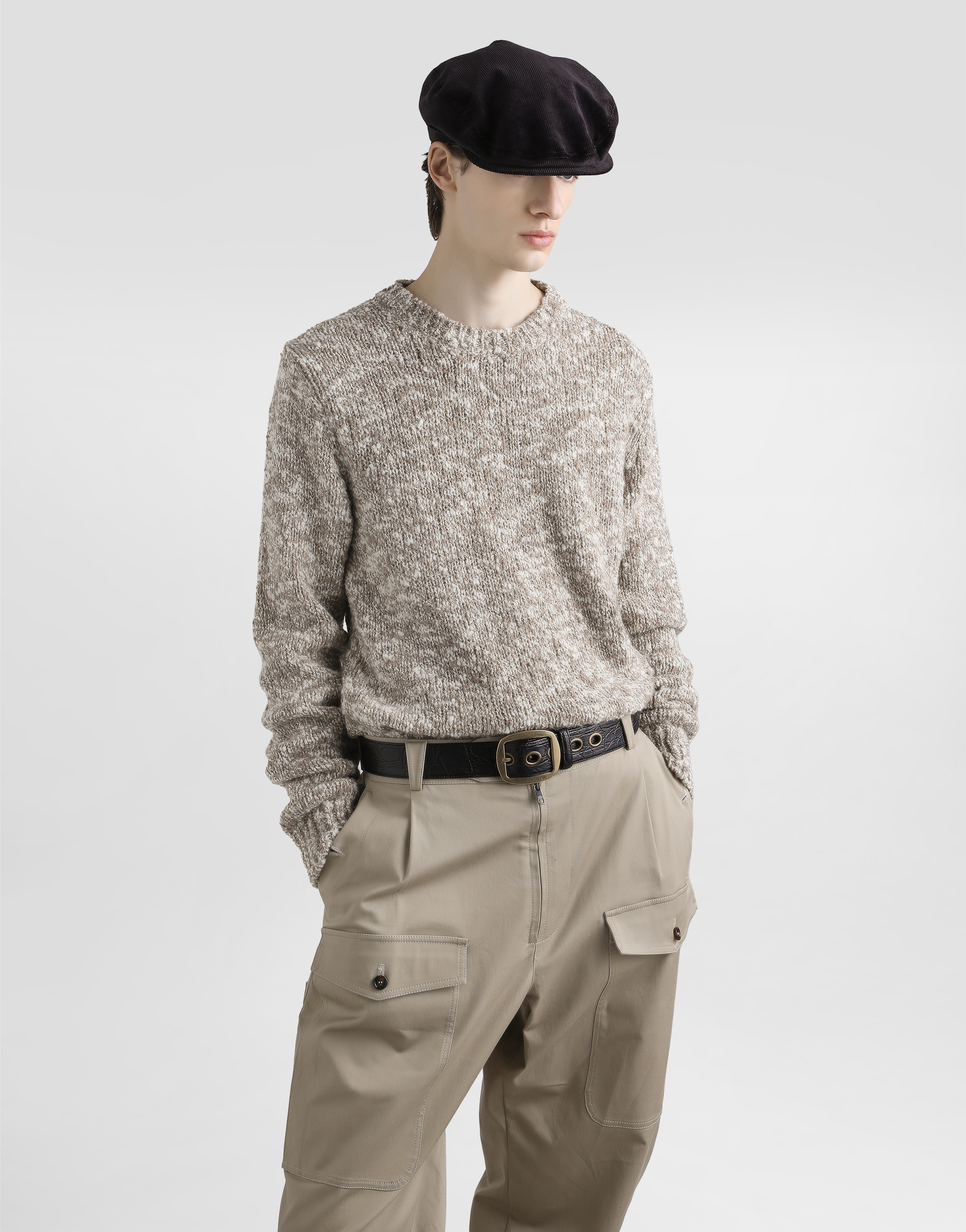 Fine-gauge wool crew neck pullover