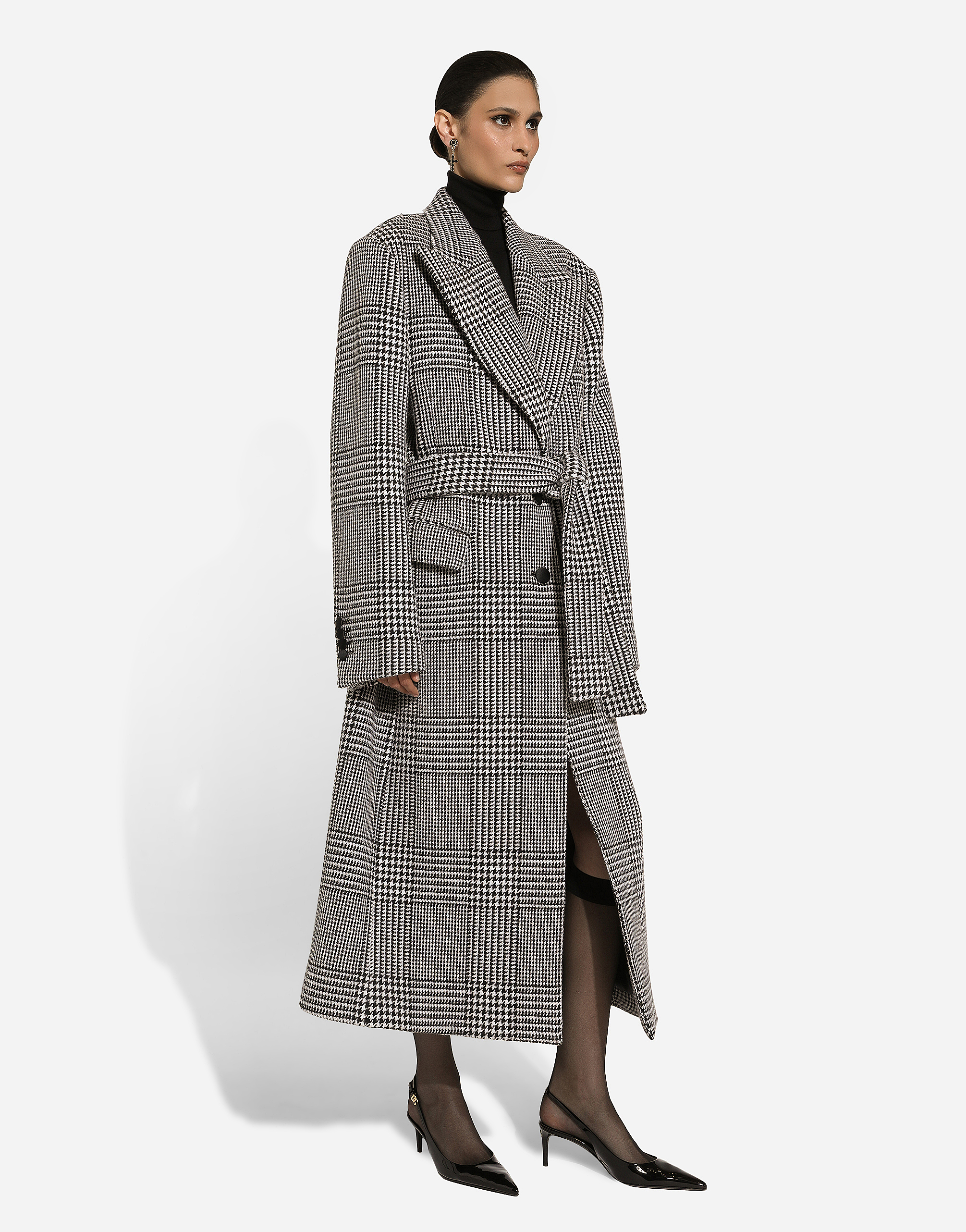 Single-breasted houndstooth check coat with belt