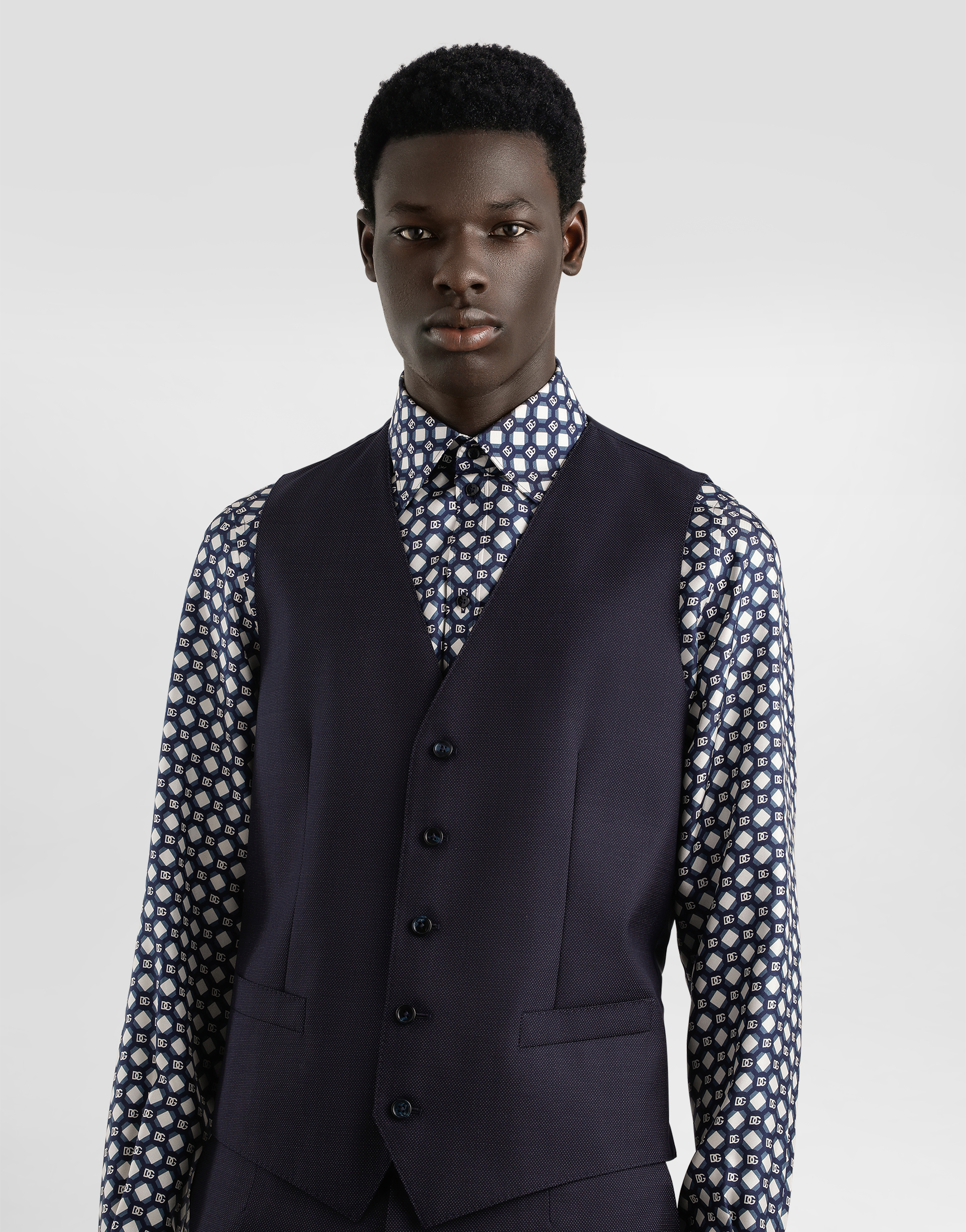 Single-breasted micro-patterned wool suit
