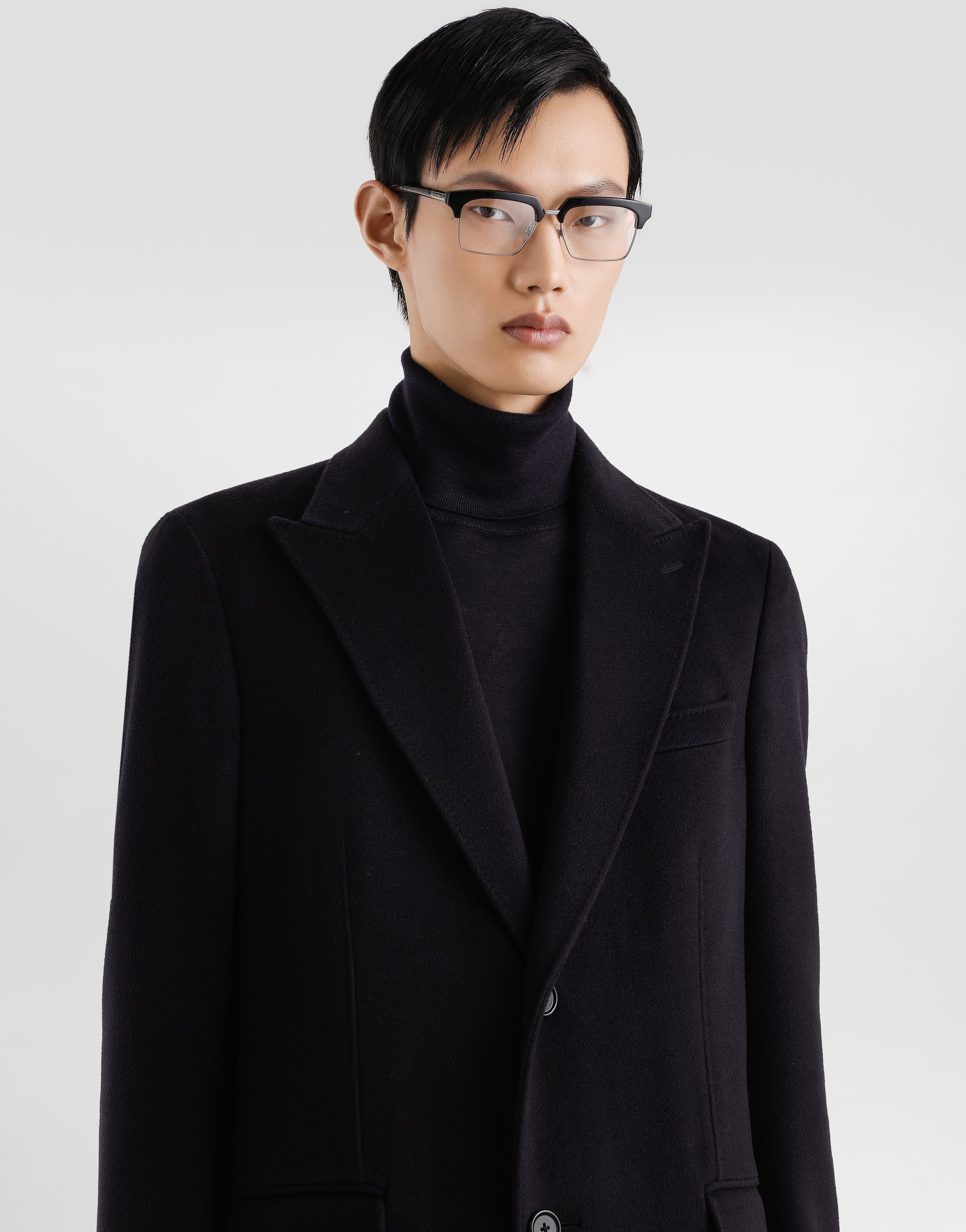 Single-breasted cashmere coat