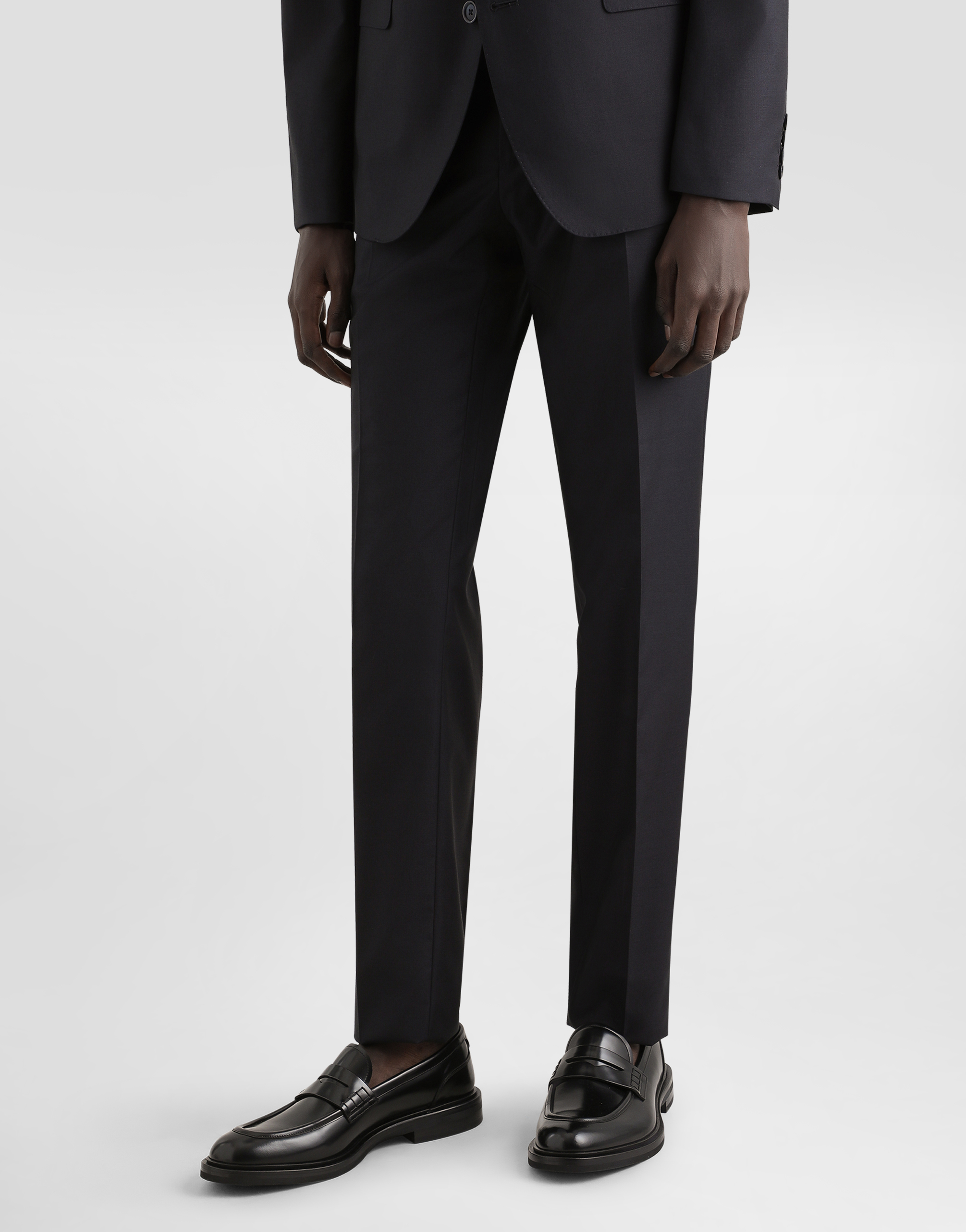 Single-breasted suit wool and silk