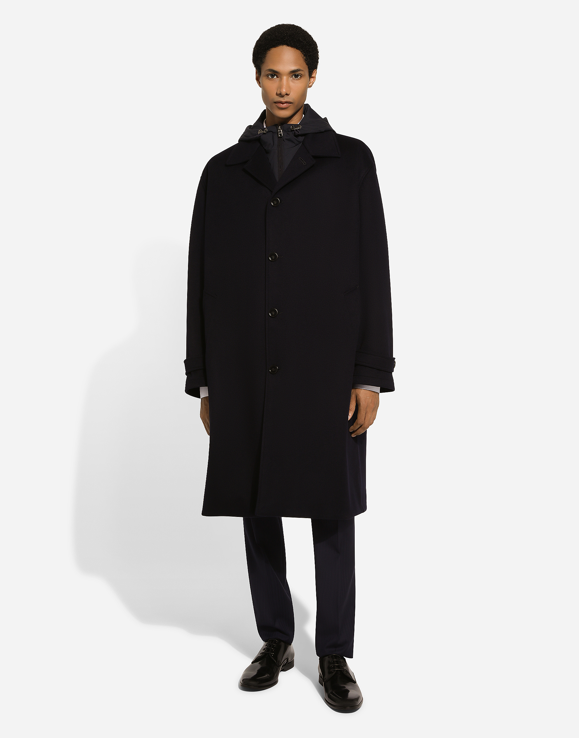 Cashmere single-breasted coat with hood