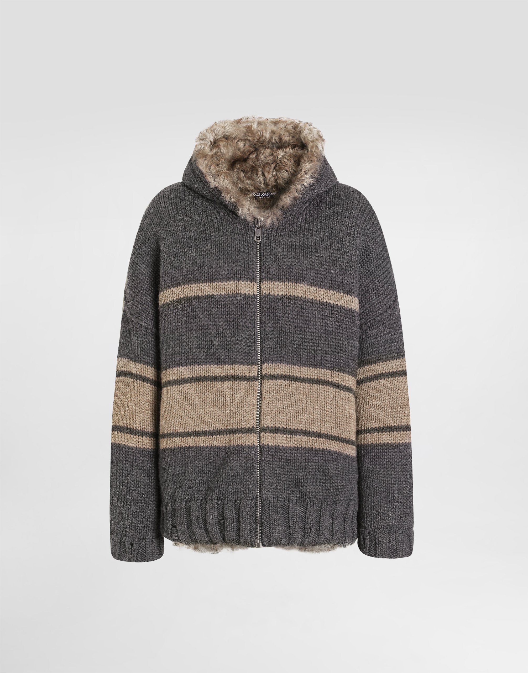 Knitted jacket with fur