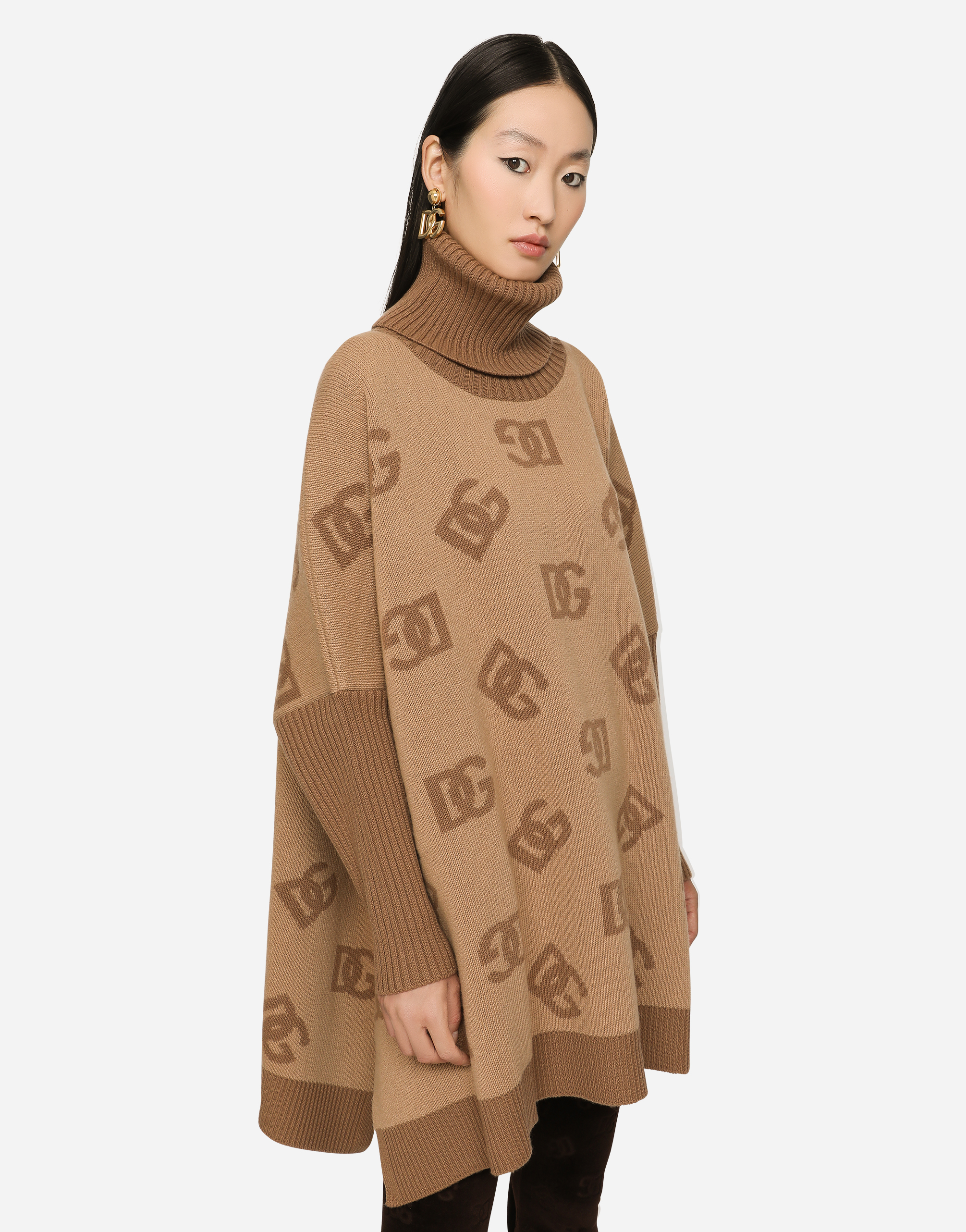 DOLCE & GABBANA SHORT WOOL TURTLE-NECK PONCHO WITH DG INLAY