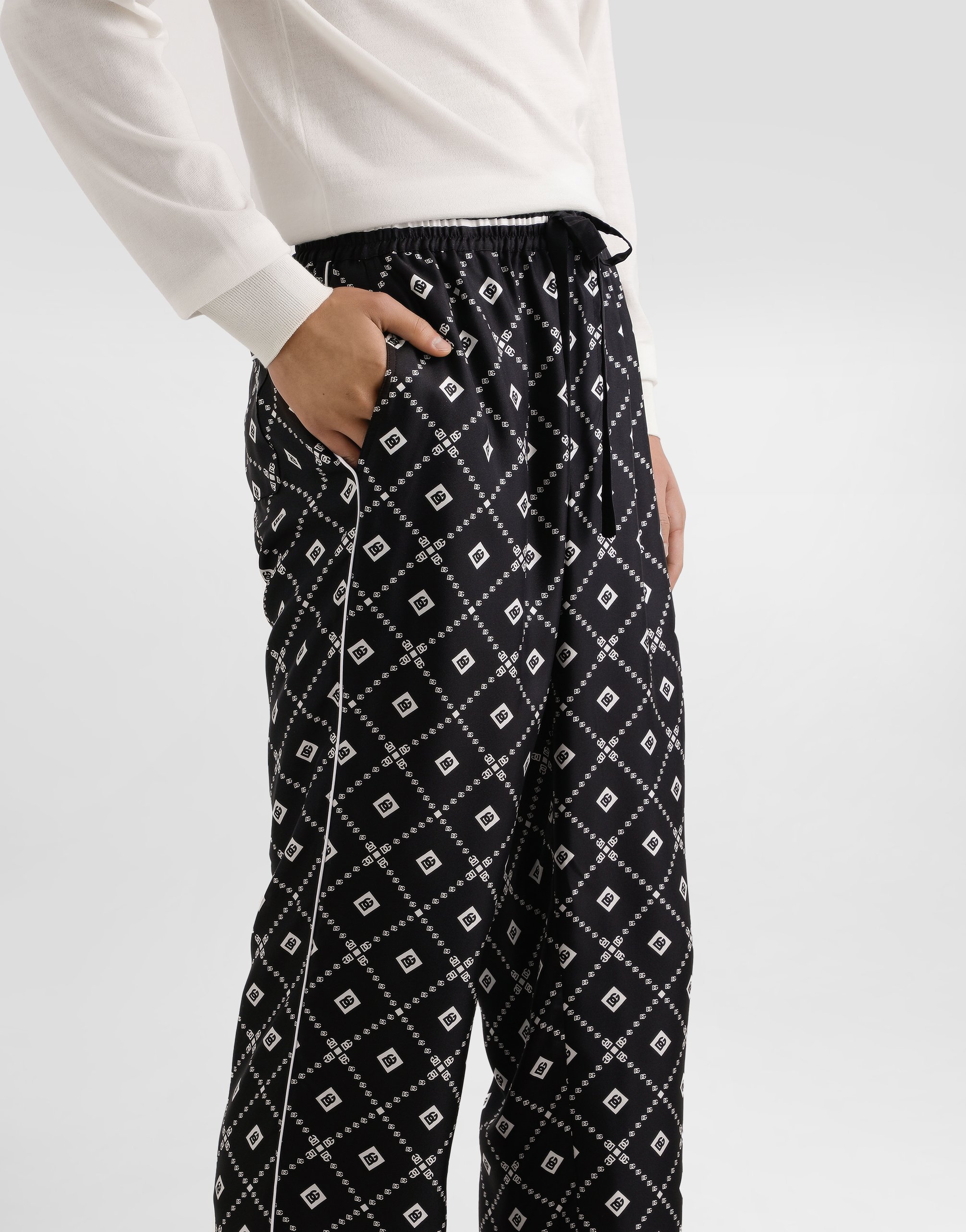 Dolce & Gabbana Printed Twill Trousers In Black