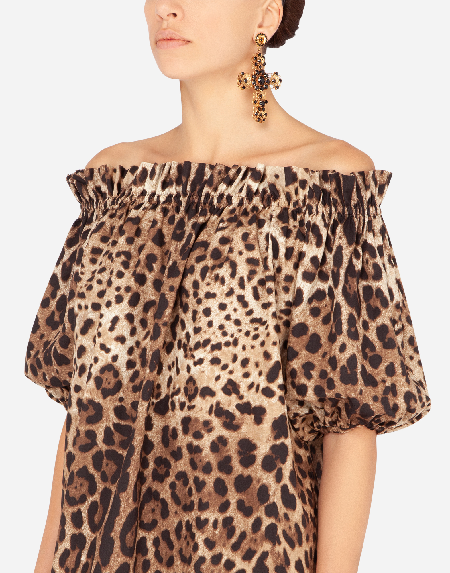 Short-sleeved leopard-print poplin top