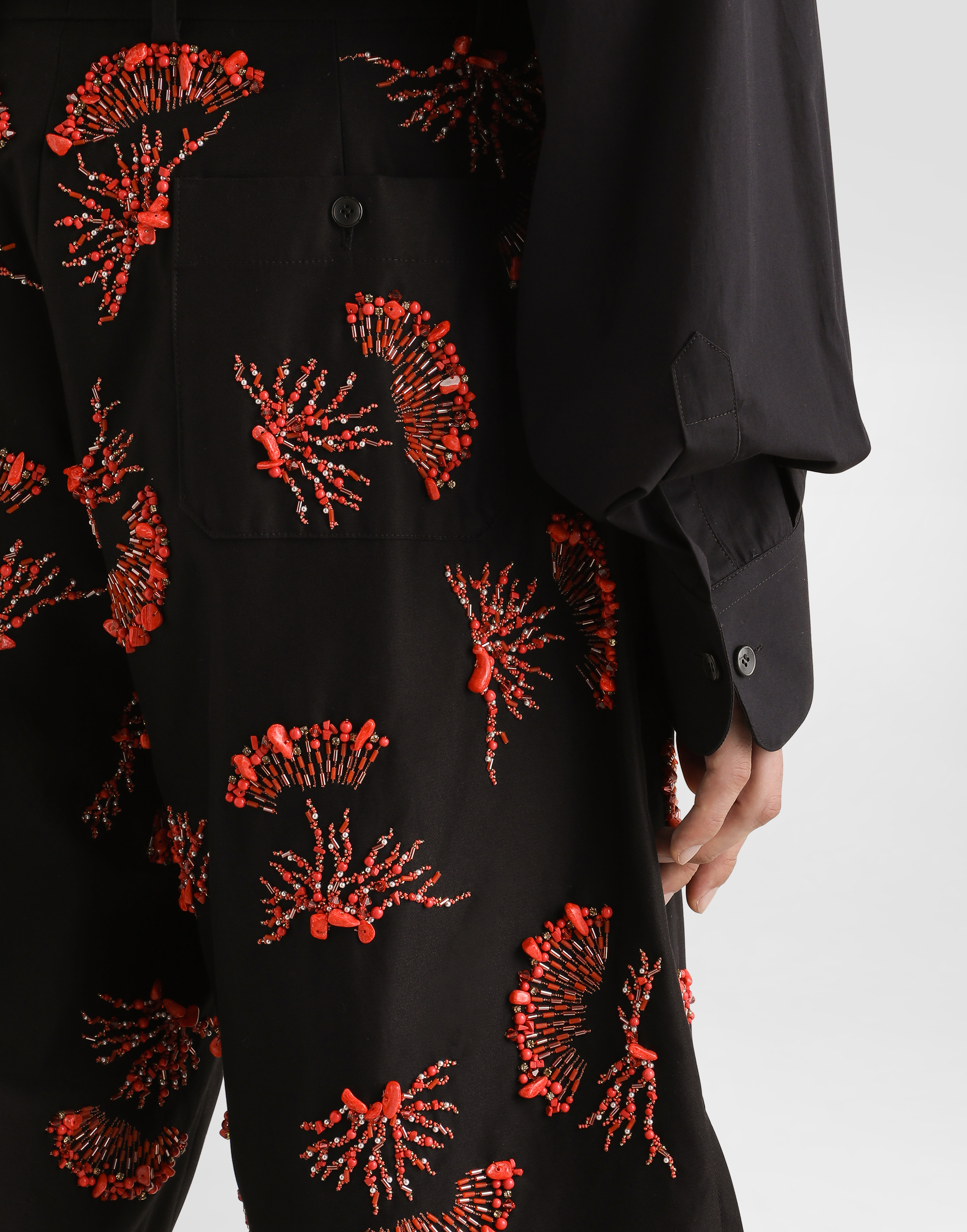 Cotton twill shorts with coral embroidery