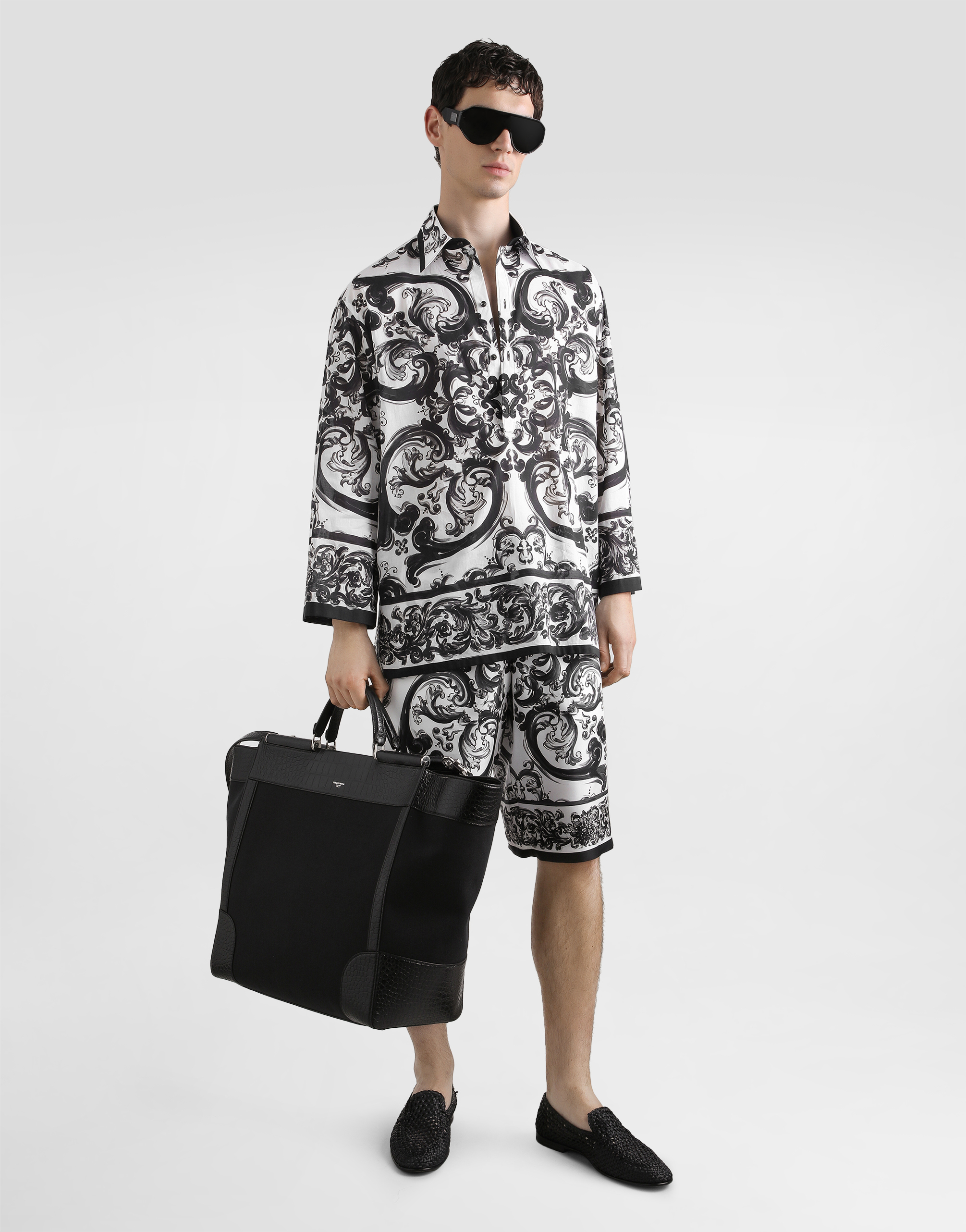 Dolce & Gabbana Maiolica Black And White Shorts With Elastic Drawstring Closure And All-over Print In Silk Man